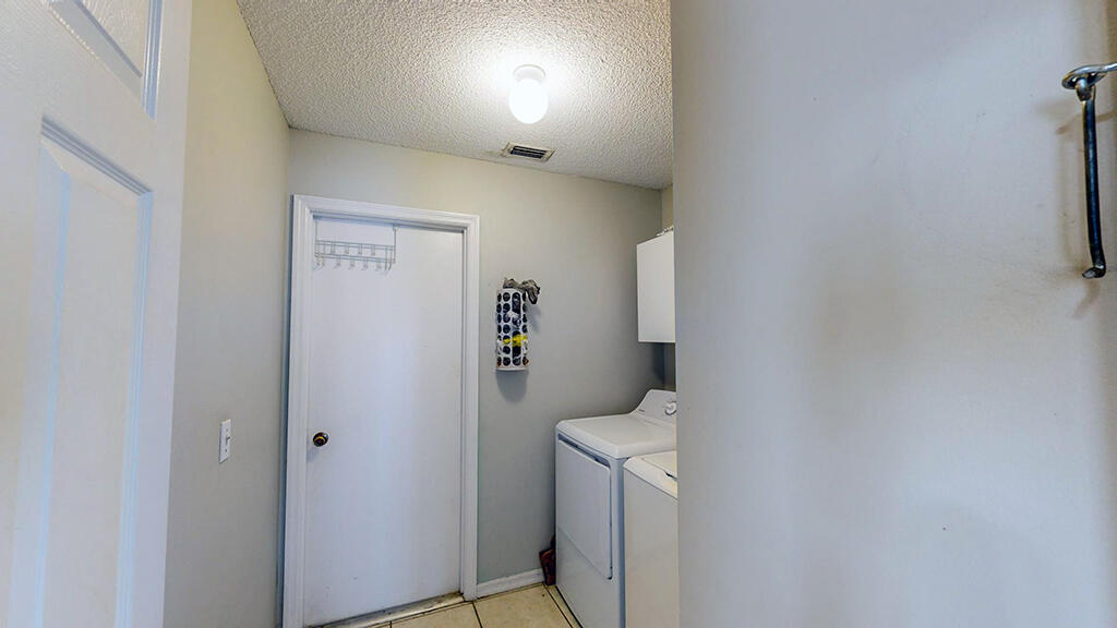 3329 Lake View Circle, Melbourne, Florida, 32934, United States, 4 Bedrooms Bedrooms, ,3 BathroomsBathrooms,Residential,For Sale,3329 Lake View Circle,1482644
