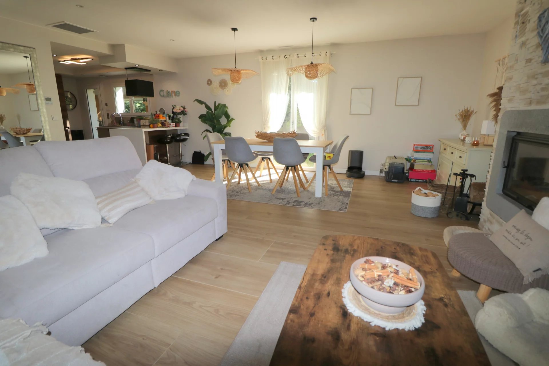 Gujan-Mestras, New Aquitaine, 33470, FR, 5 Bedrooms Bedrooms, ,Residential,For Sale,1995771