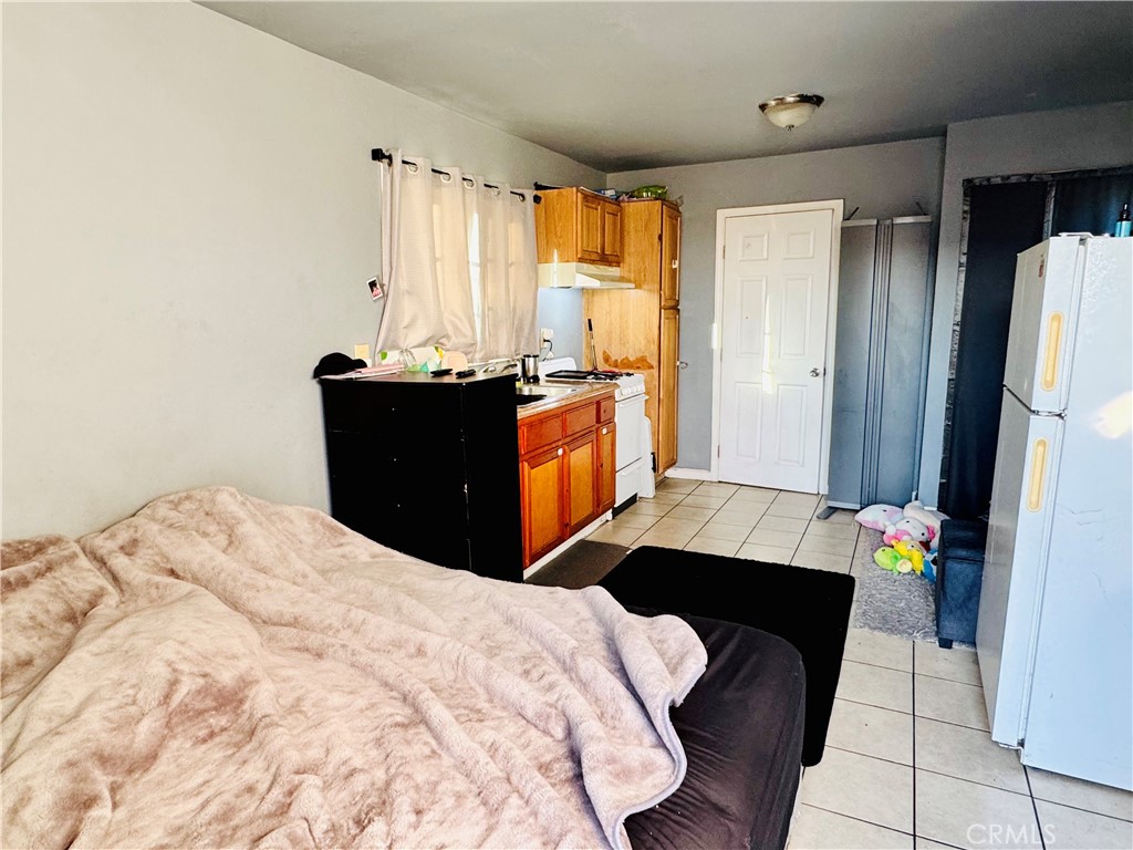 Los Angeles, California, 90023, United States, 4 Bedrooms Bedrooms, ,3 BathroomsBathrooms,Residential,For Sale,2013063