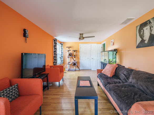 Orange, Connecticut, 06477, United States, 2 Bedrooms Bedrooms, ,2 BathroomsBathrooms,Residential,For Sale,1867599