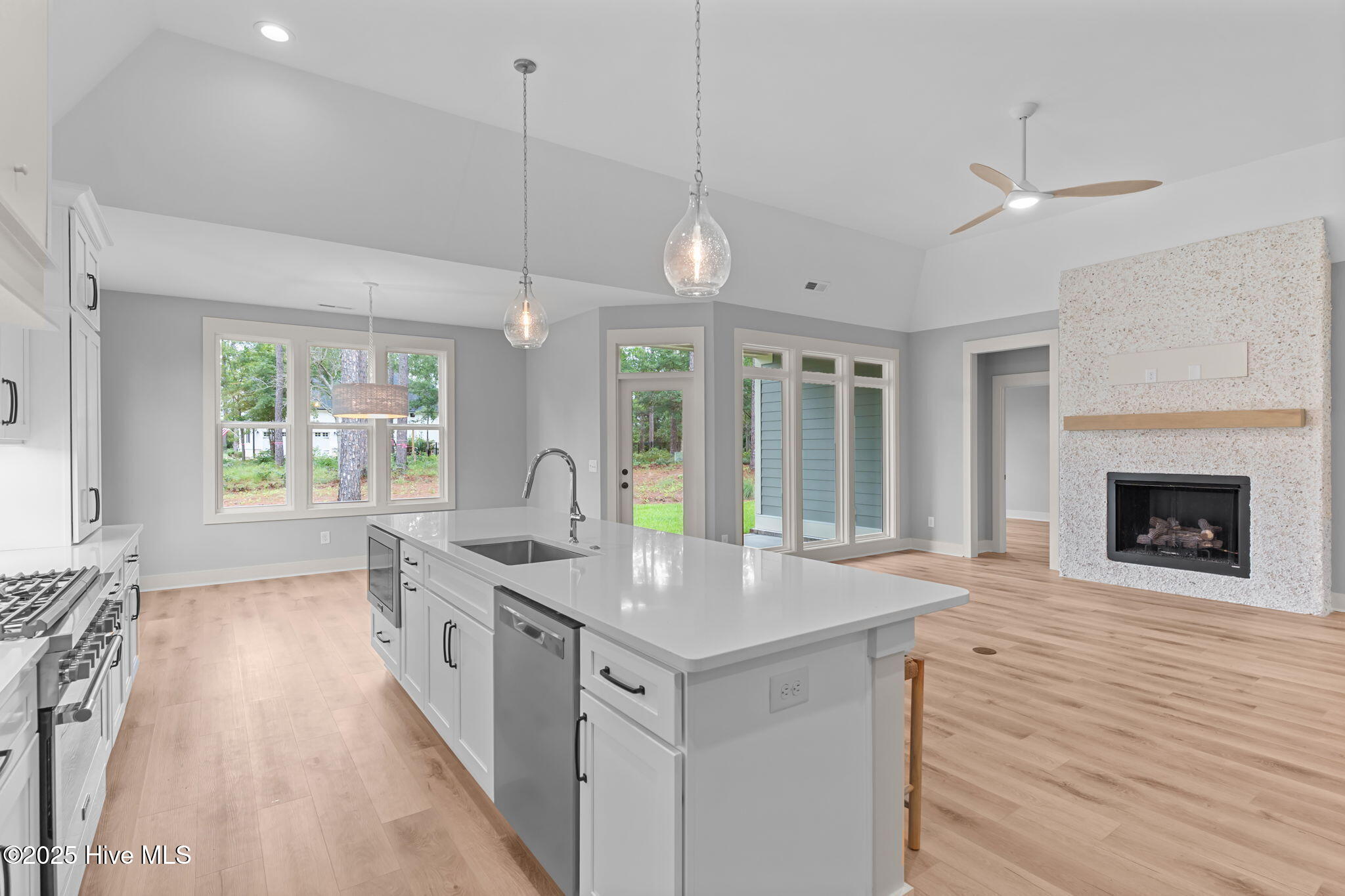 Bolivia, North Carolina, 28422, United States, 4 Bedrooms Bedrooms, ,4 BathroomsBathrooms,Residential,For Sale,1976171