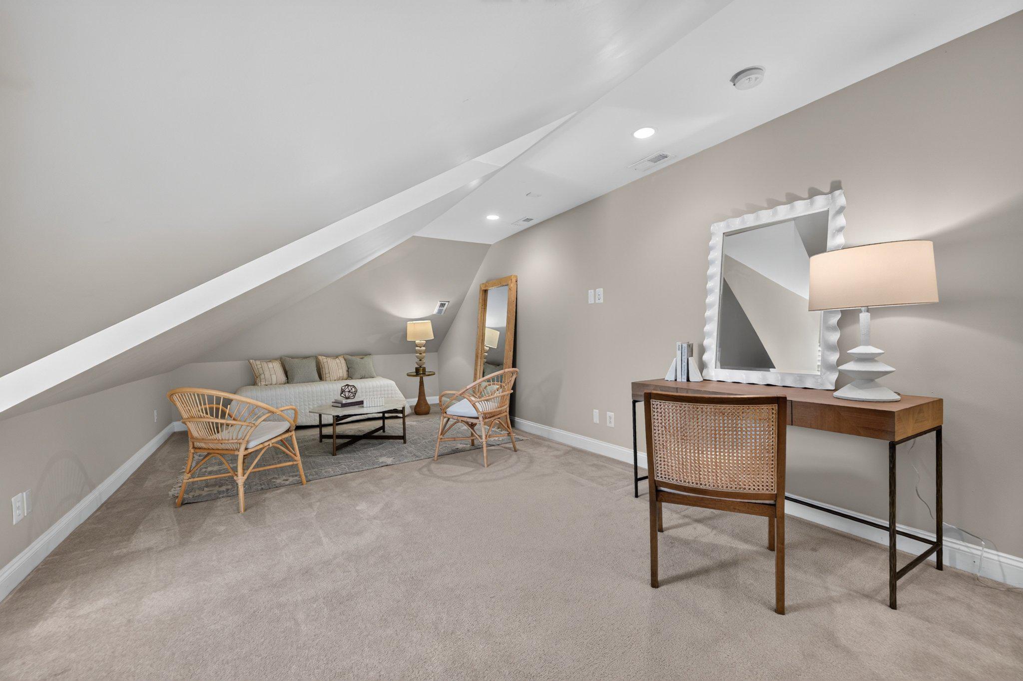  17 E Reed Avenue, Alexandria, VA, 22305 - 物件實景