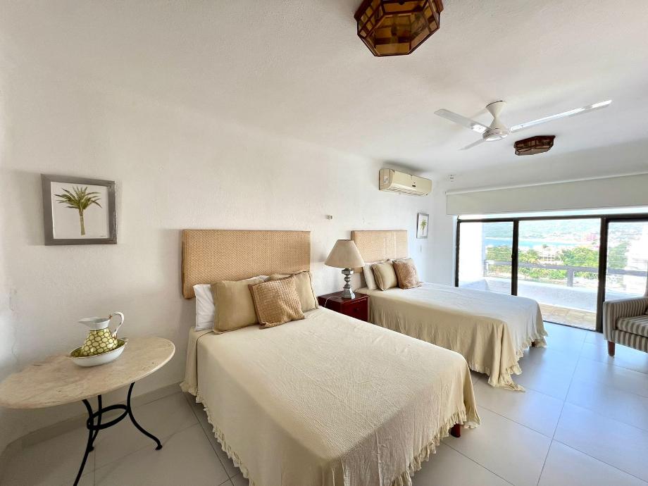 Calle de los riscos, Manzanillo, Colima, 28867, Mexico, 3 Bedrooms Bedrooms, ,3 BathroomsBathrooms,Residential,For Sale,Calle de los riscos,1416641