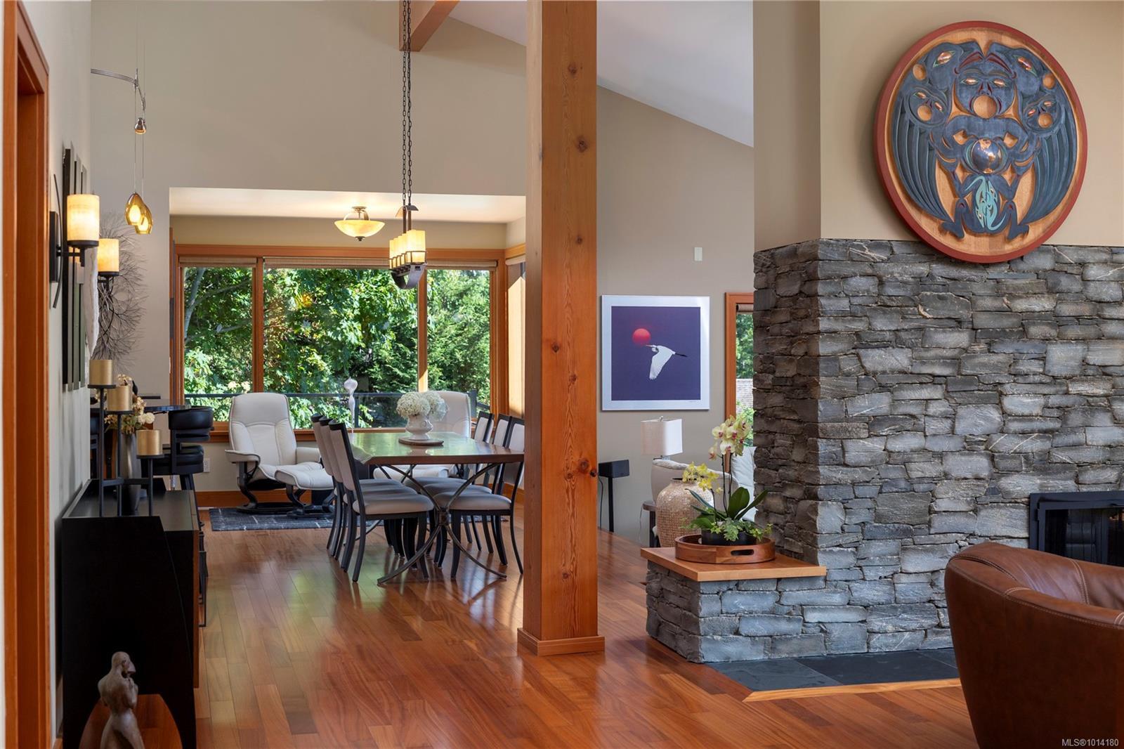 CENTRAL SAANICH, British Columbia, V8M 1S2, CA, 3 Bedrooms Bedrooms, ,Residential,For Sale,1950978