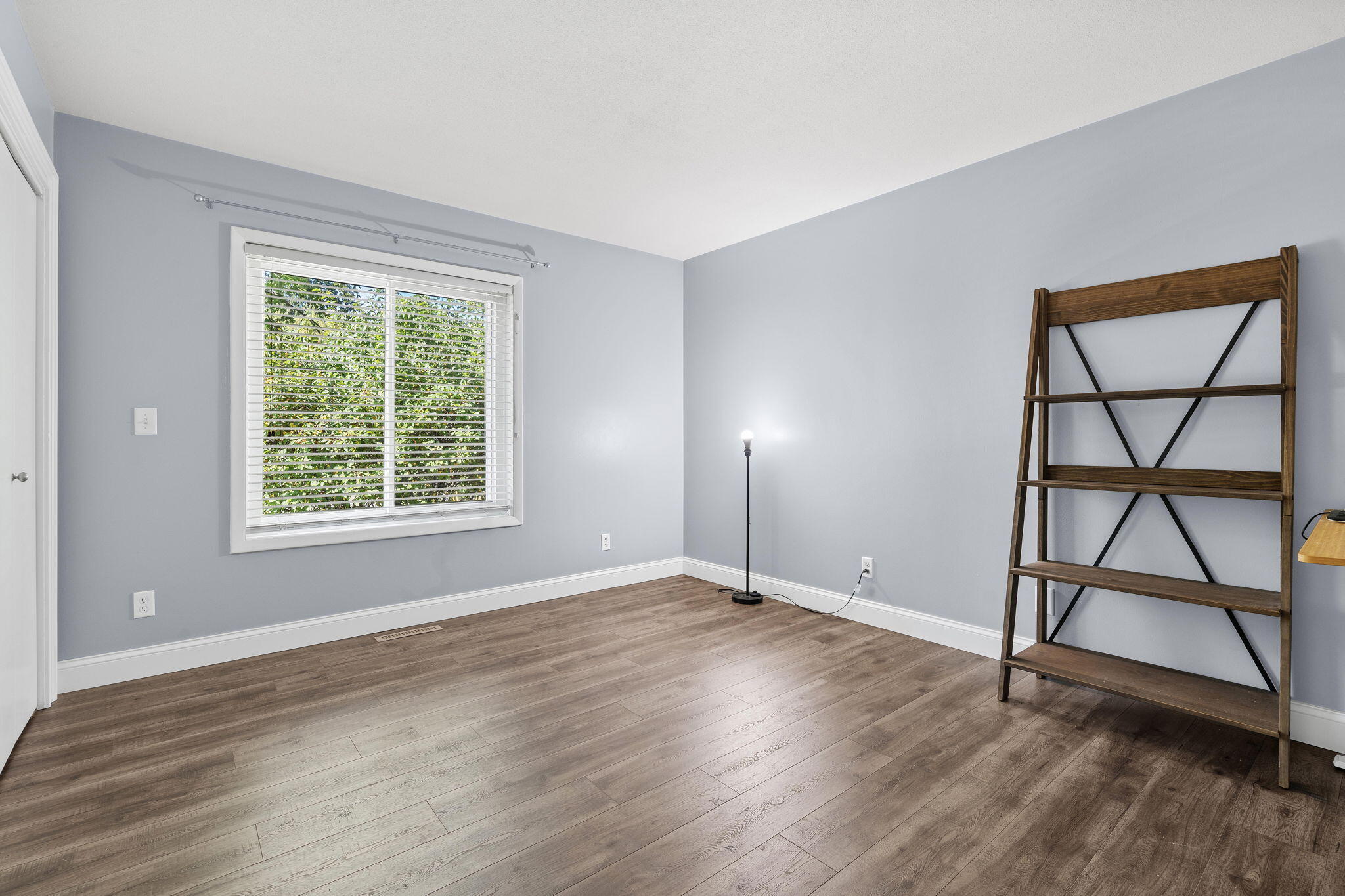 Holland, Michigan, 49423, United States, 5 Bedrooms Bedrooms, ,4 BathroomsBathrooms,Residential,For Sale,1982787