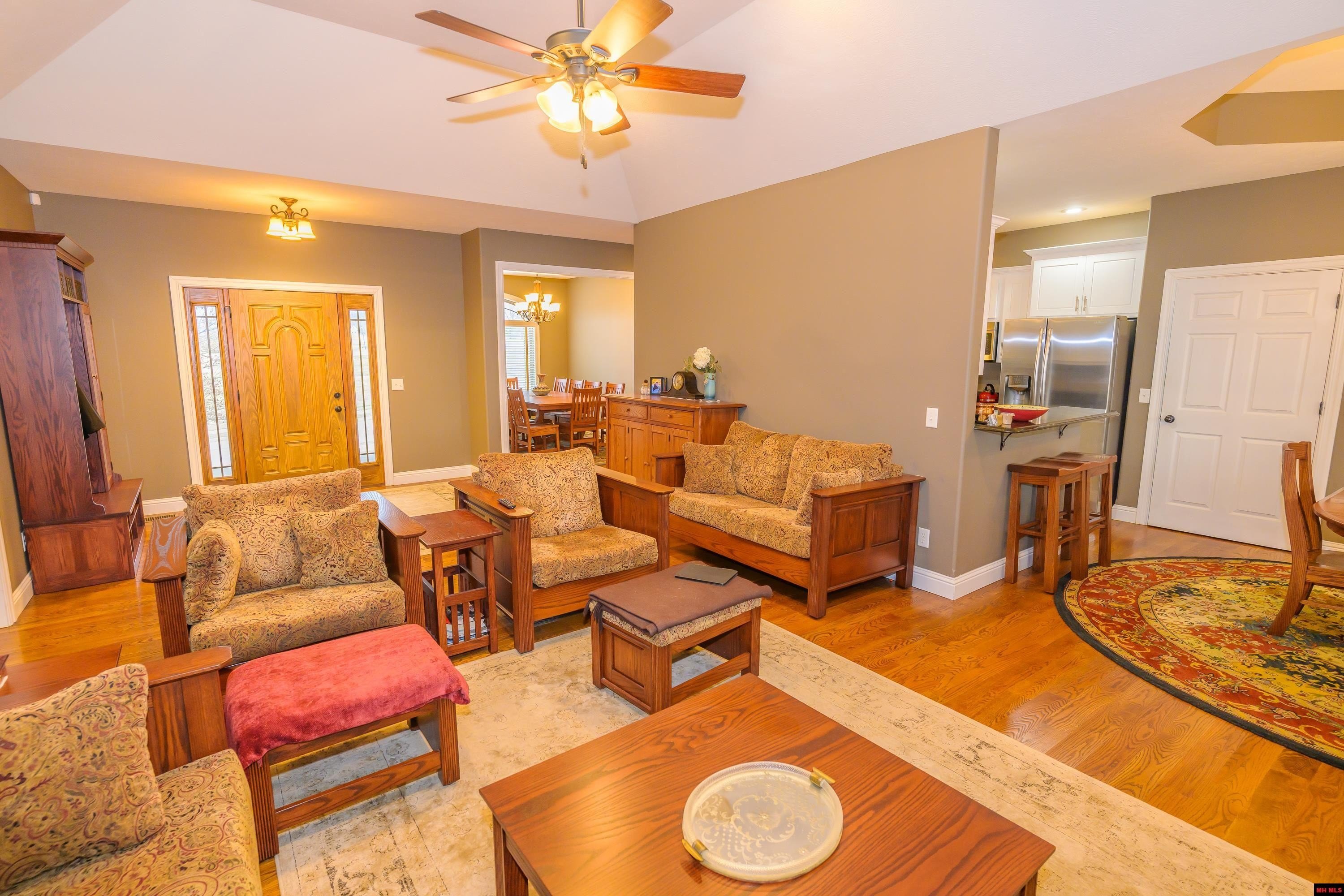 Mountain Home, Arkansas, 72653, United States, 3 Bedrooms Bedrooms, ,2 BathroomsBathrooms,Residential,For Sale,2033184