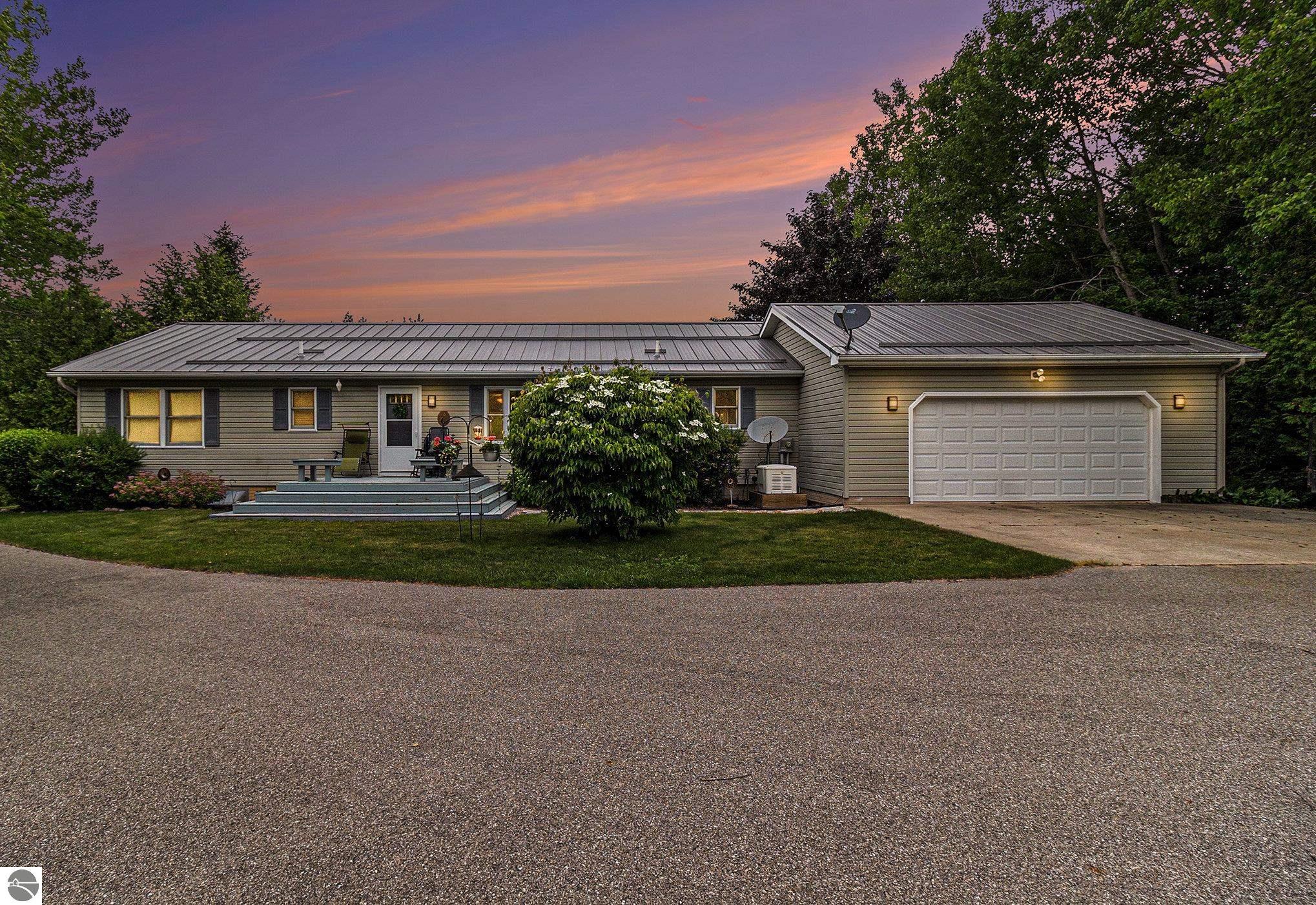 Frankfort, Michigan, 49635, United States, 4 Bedrooms Bedrooms, ,3 BathroomsBathrooms,Residential,For Sale,2048636