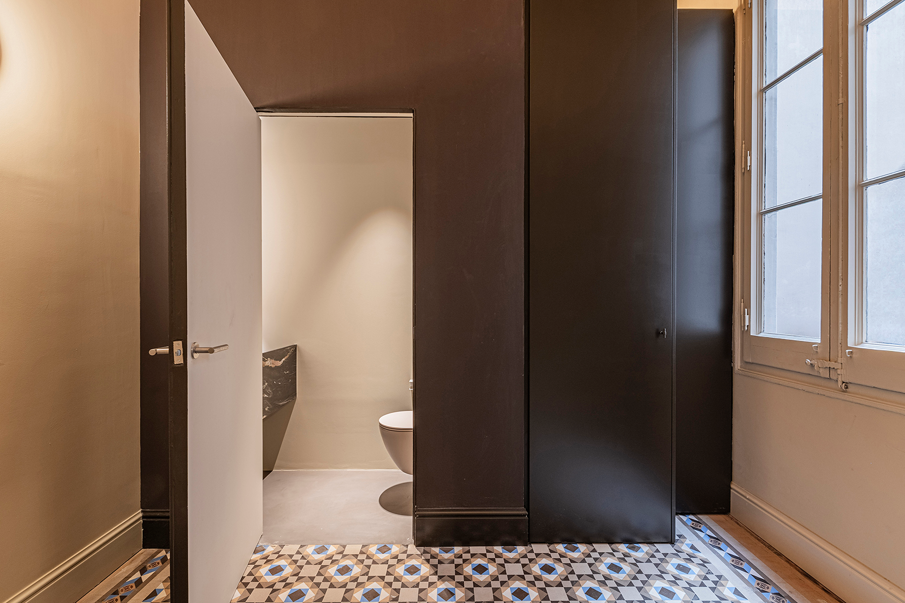  Extraordinary Modernist apartment with high ceilings - 物件實景