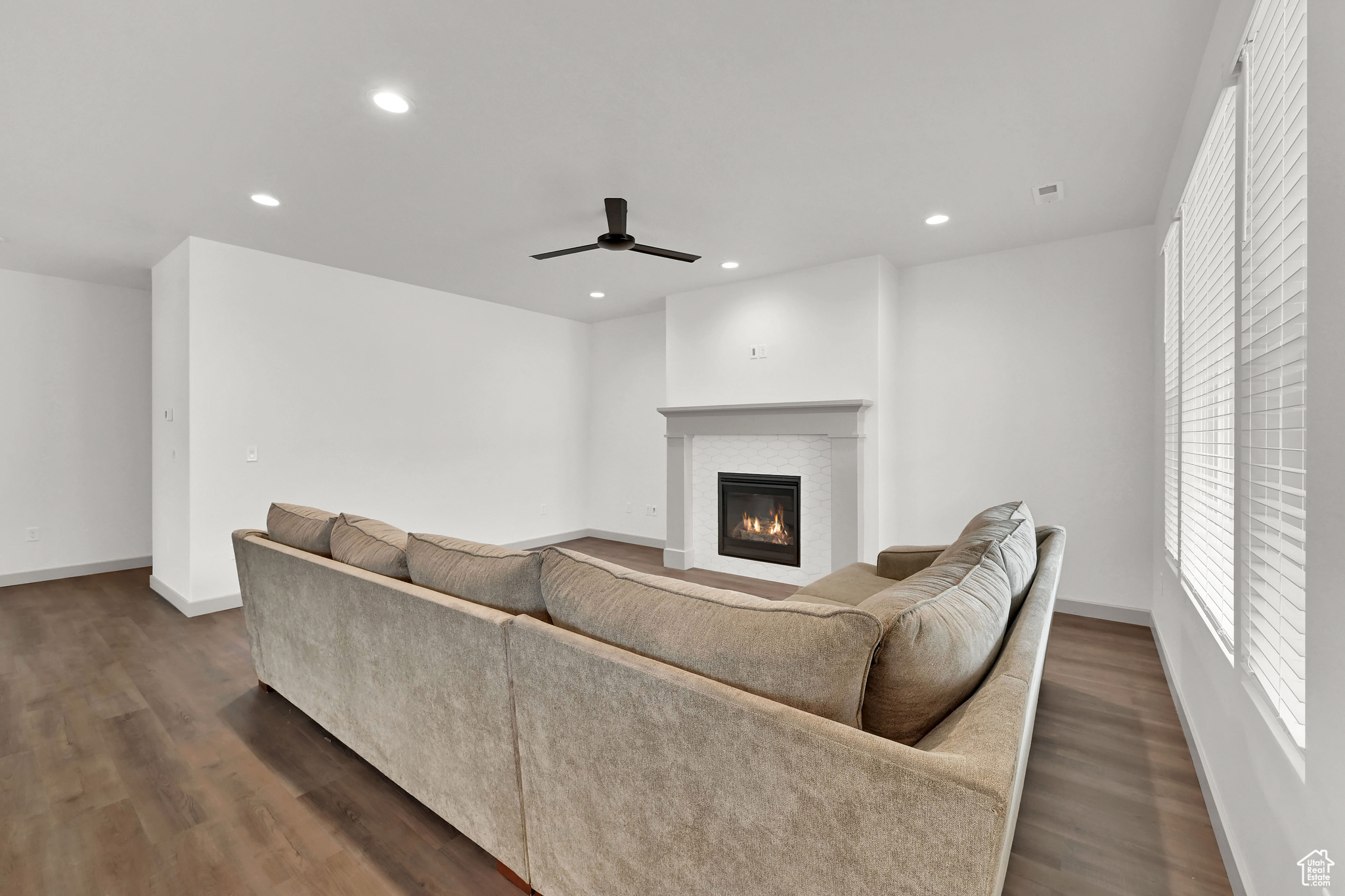 West Haven, Utah, 84401, United States, 3 Bedrooms Bedrooms, ,2 BathroomsBathrooms,Residential,For Sale,1925737