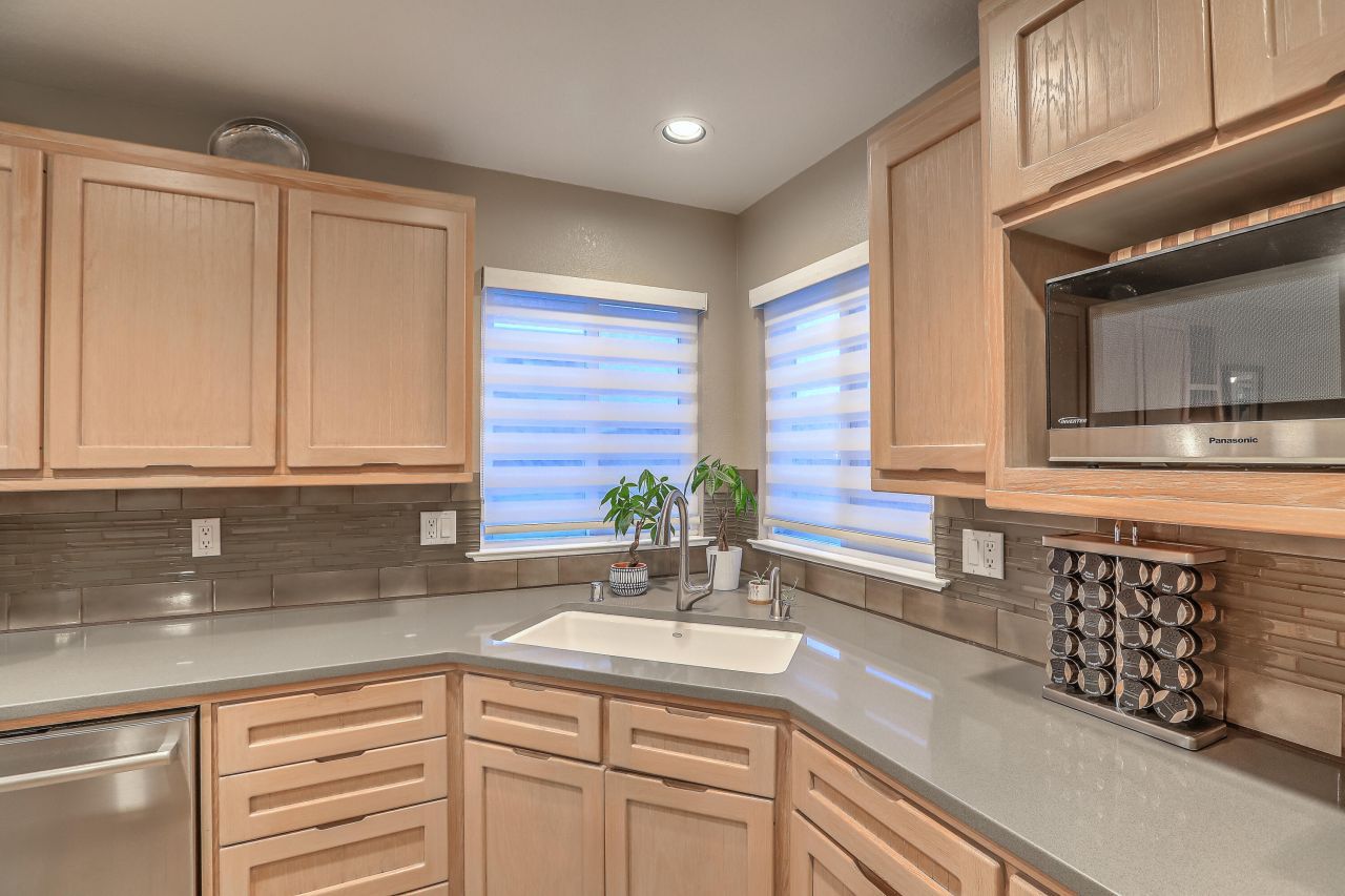 Albuquerque, New Mexico, 87112, United States, 4 Bedrooms Bedrooms, ,2 BathroomsBathrooms,Residential,For Sale,2002975