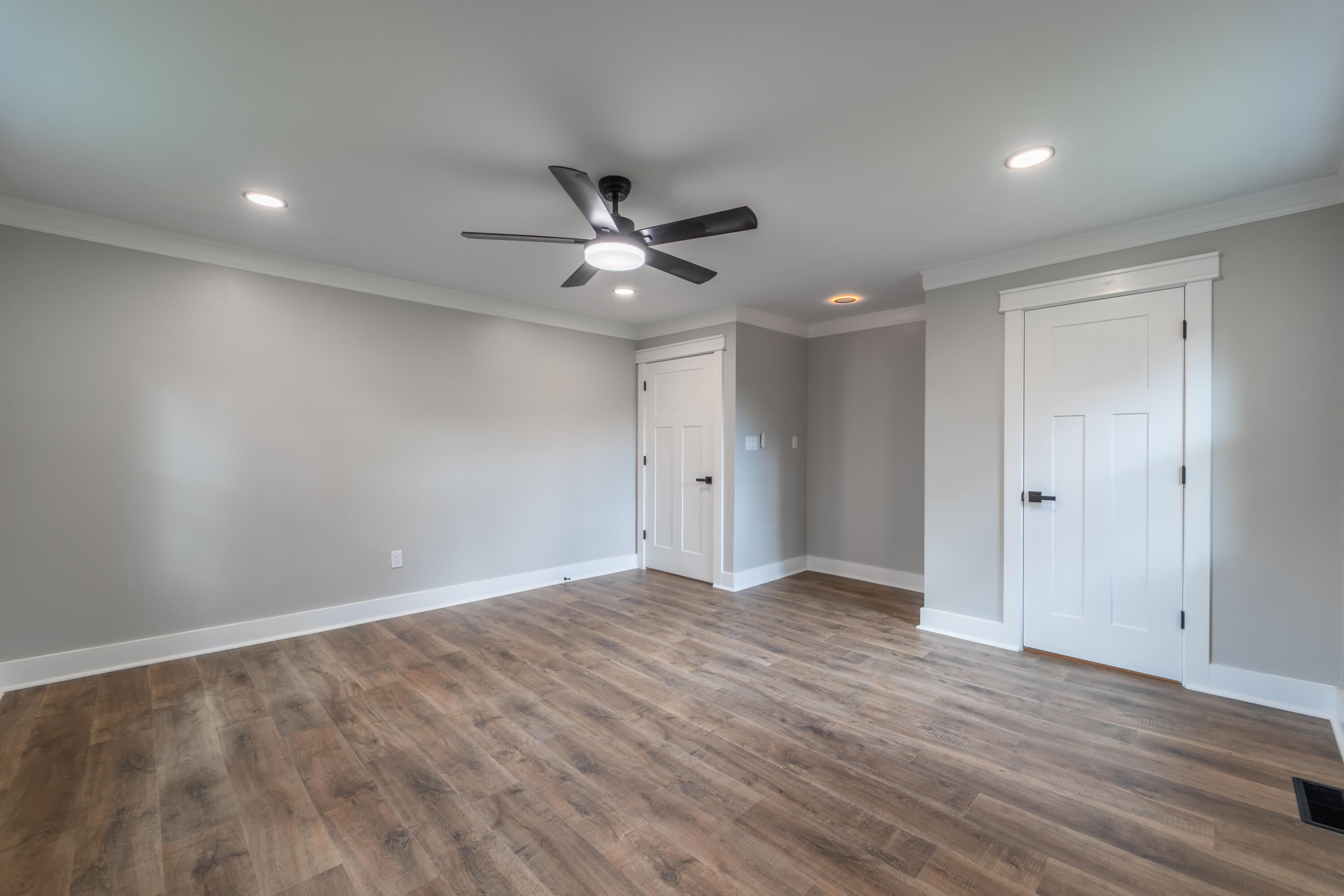 Berea, Kentucky, 40403, United States, 4 Bedrooms Bedrooms, ,4 BathroomsBathrooms,Residential,For Sale,1979235