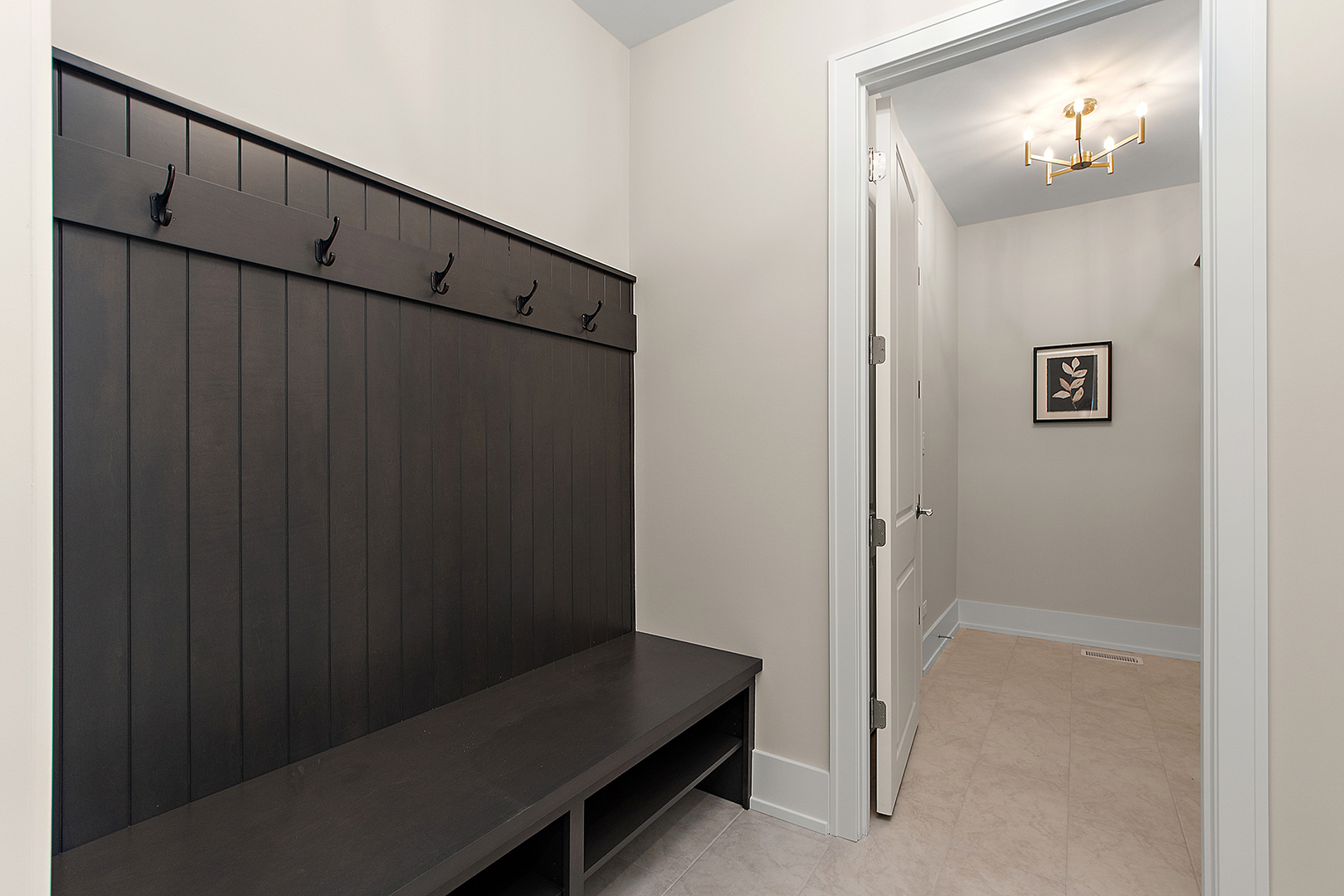 Orland Park, Illinois, 60467, United States, 2 Bedrooms Bedrooms, ,2 BathroomsBathrooms,Residential,For Sale,1921917