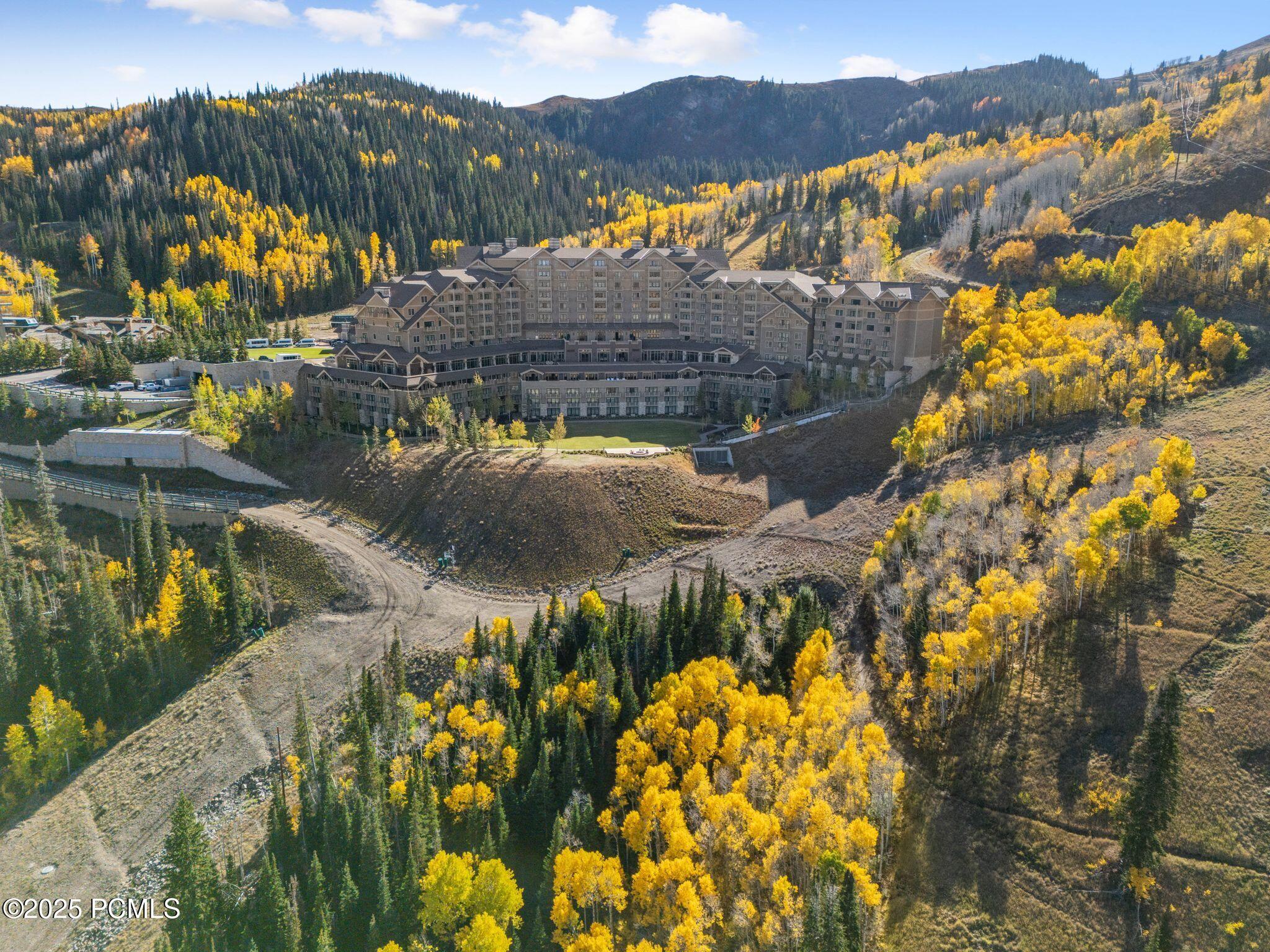 Park City, Utah, 84060, United States, 4 Bedrooms Bedrooms, ,5 BathroomsBathrooms,Residential,For Sale,1934666