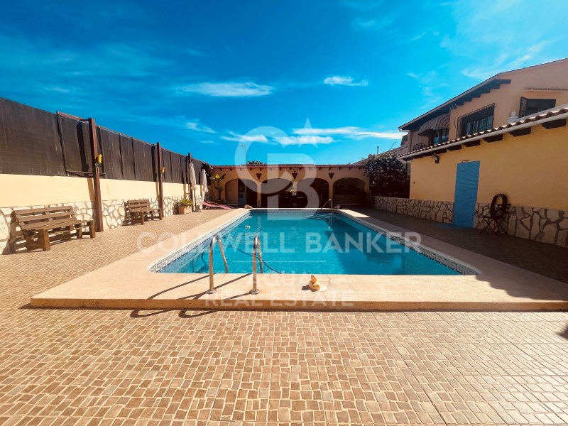 La Nucia, Comunidad Valenciana, ES, 8 Bedrooms Bedrooms, ,2 BathroomsBathrooms,Residential,For Sale,1827987