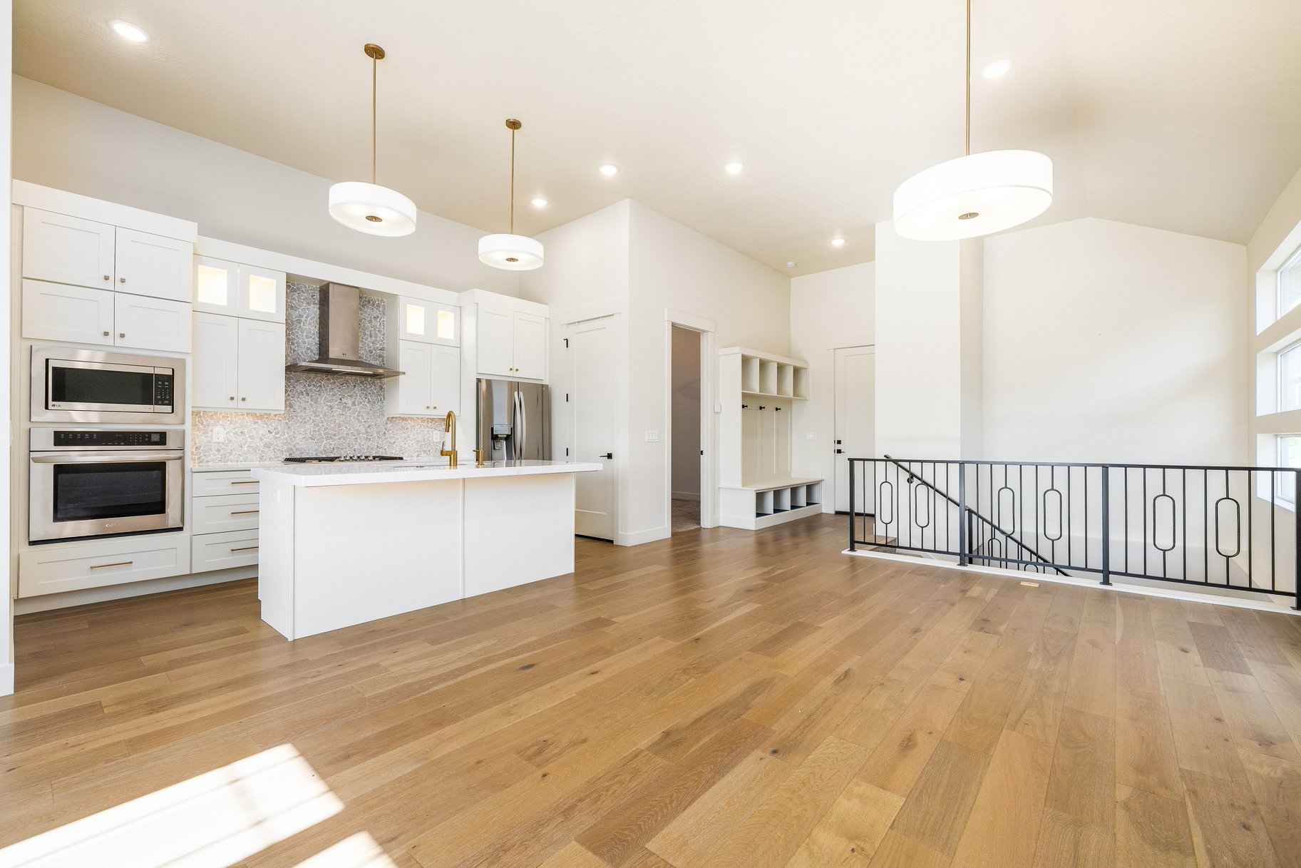  Contemporary Silver Creek Village Home with Unobstructed Open Space Views - 物件實景