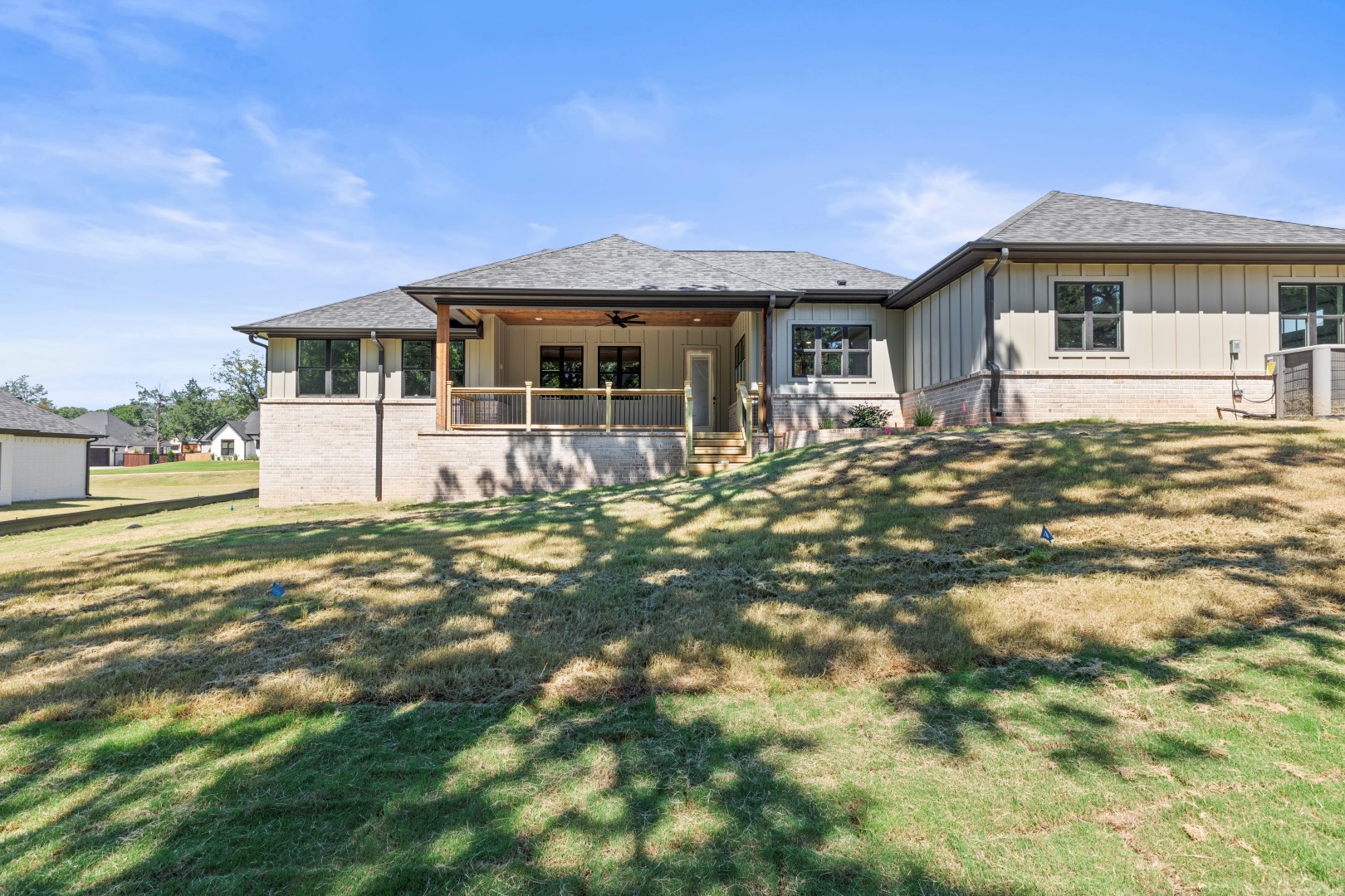 Tyler, Texas, 75706, United States, 4 Bedrooms Bedrooms, ,3 BathroomsBathrooms,Residential,For Sale,1983629