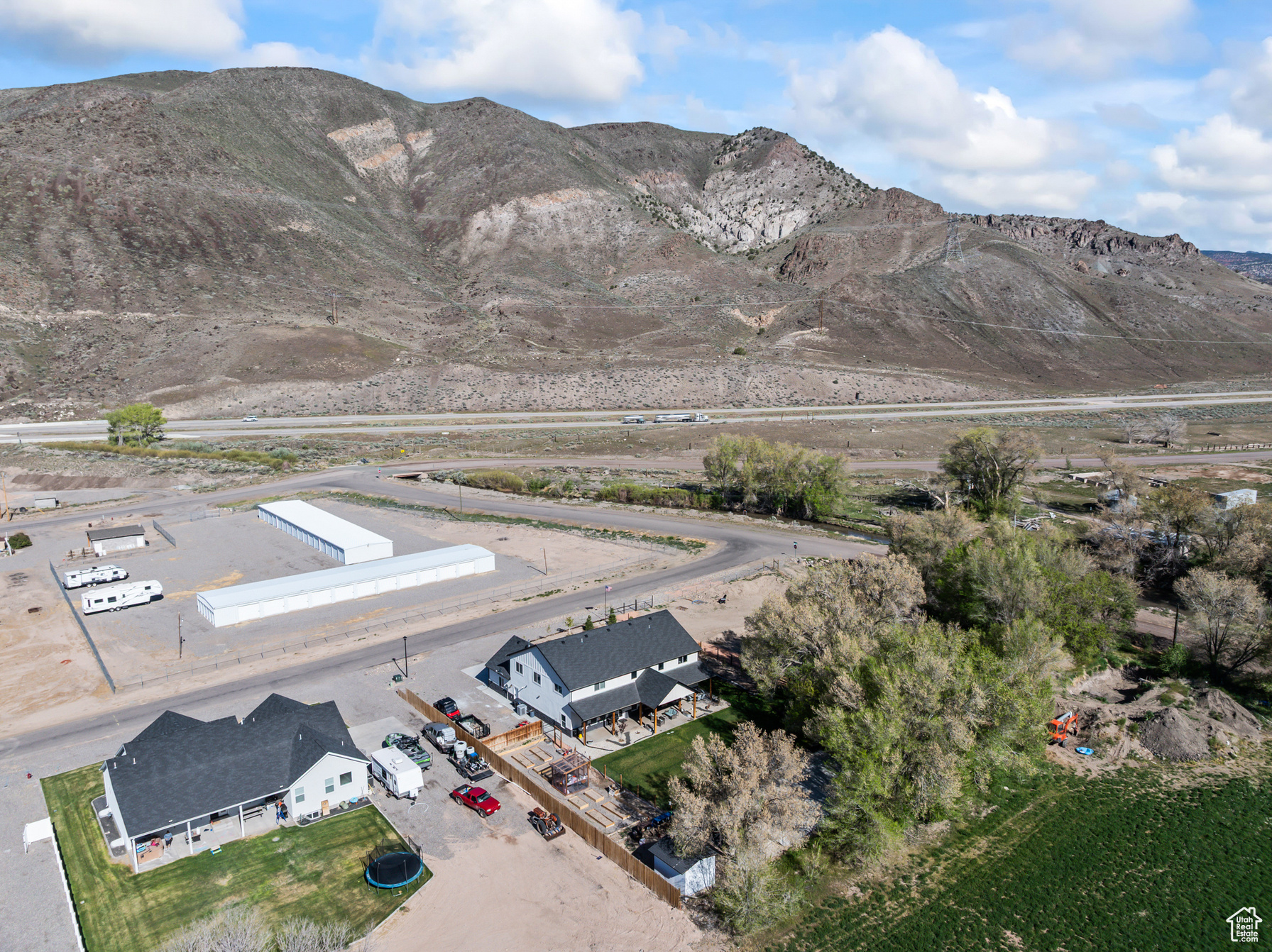 Elsinore, Utah, 84724, United States, 6 Bedrooms Bedrooms, ,4 BathroomsBathrooms,Residential,For Sale,1796854