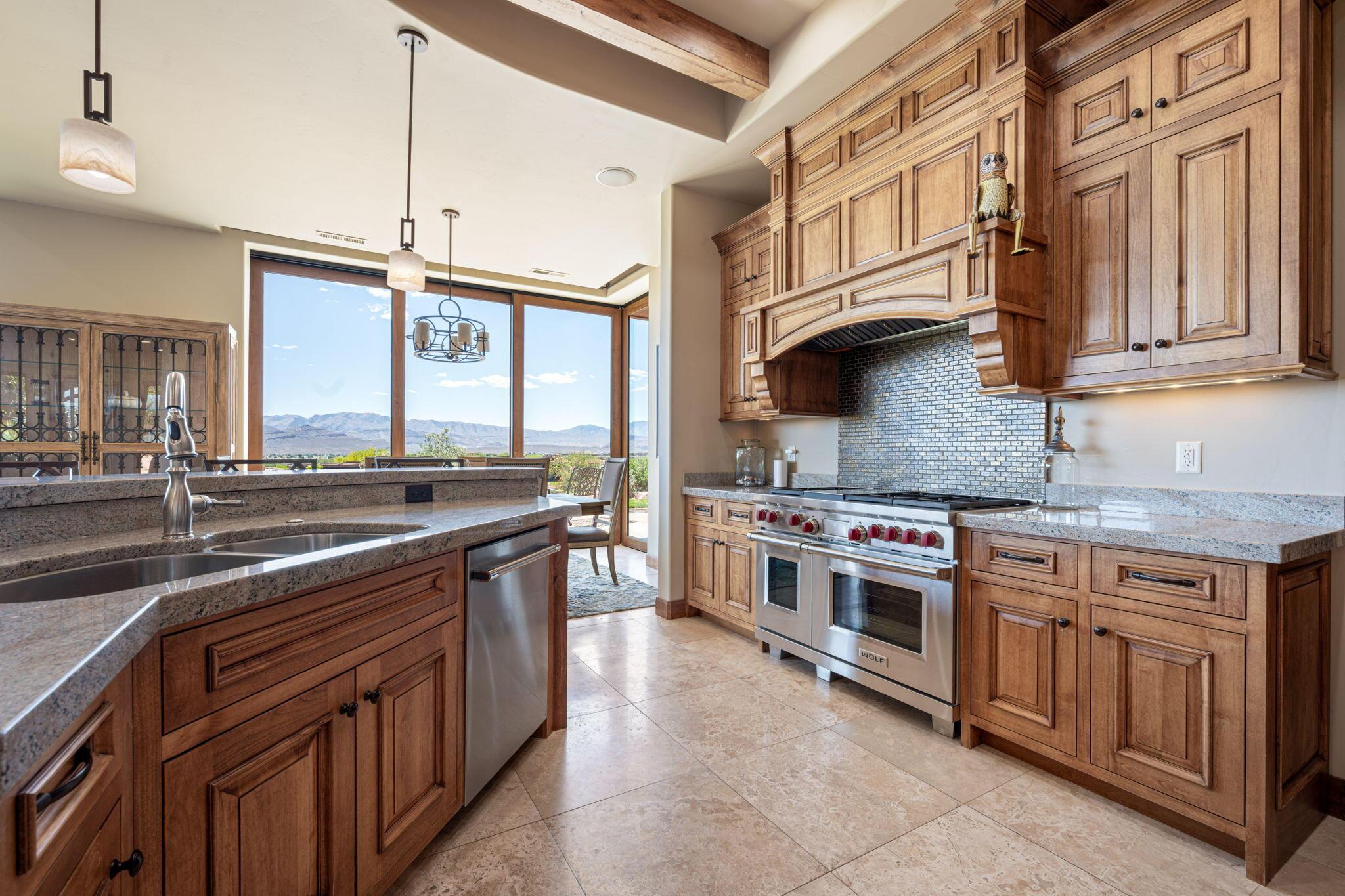 St George, Utah, 84770, United States, 6 Bedrooms Bedrooms, ,7 BathroomsBathrooms,Residential,For Sale,2049159