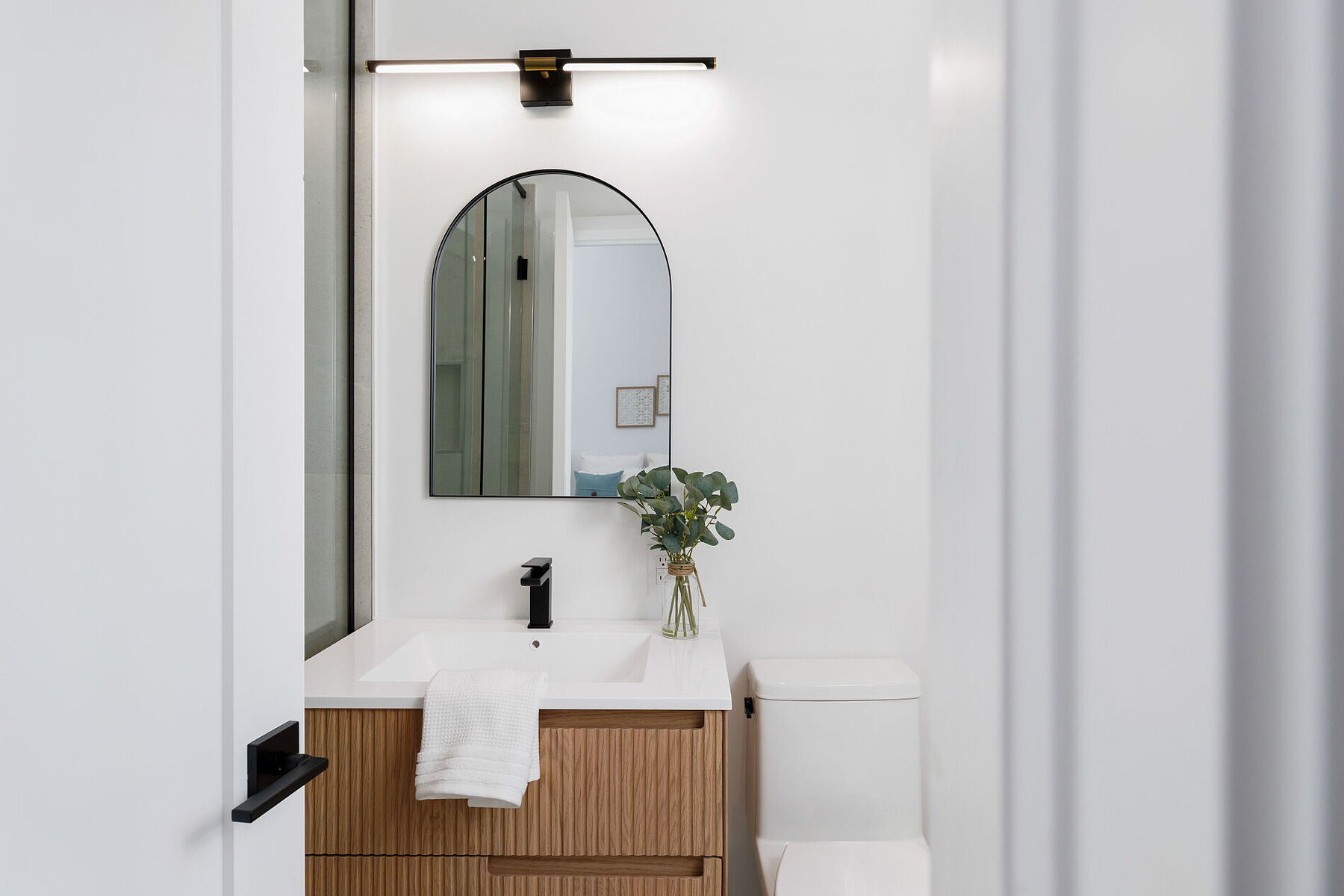  Custom Built Home - 物件實景