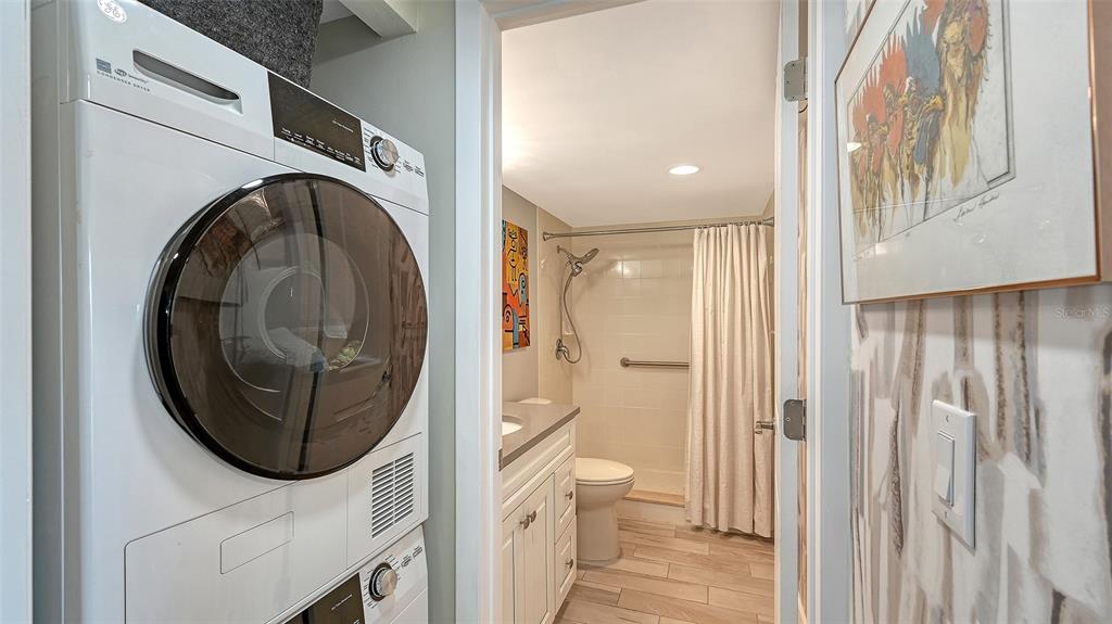 Sarasota, Florida, 34236, United States, 1 Bedroom Bedrooms, ,2 BathroomsBathrooms,Residential,For Sale,1985028