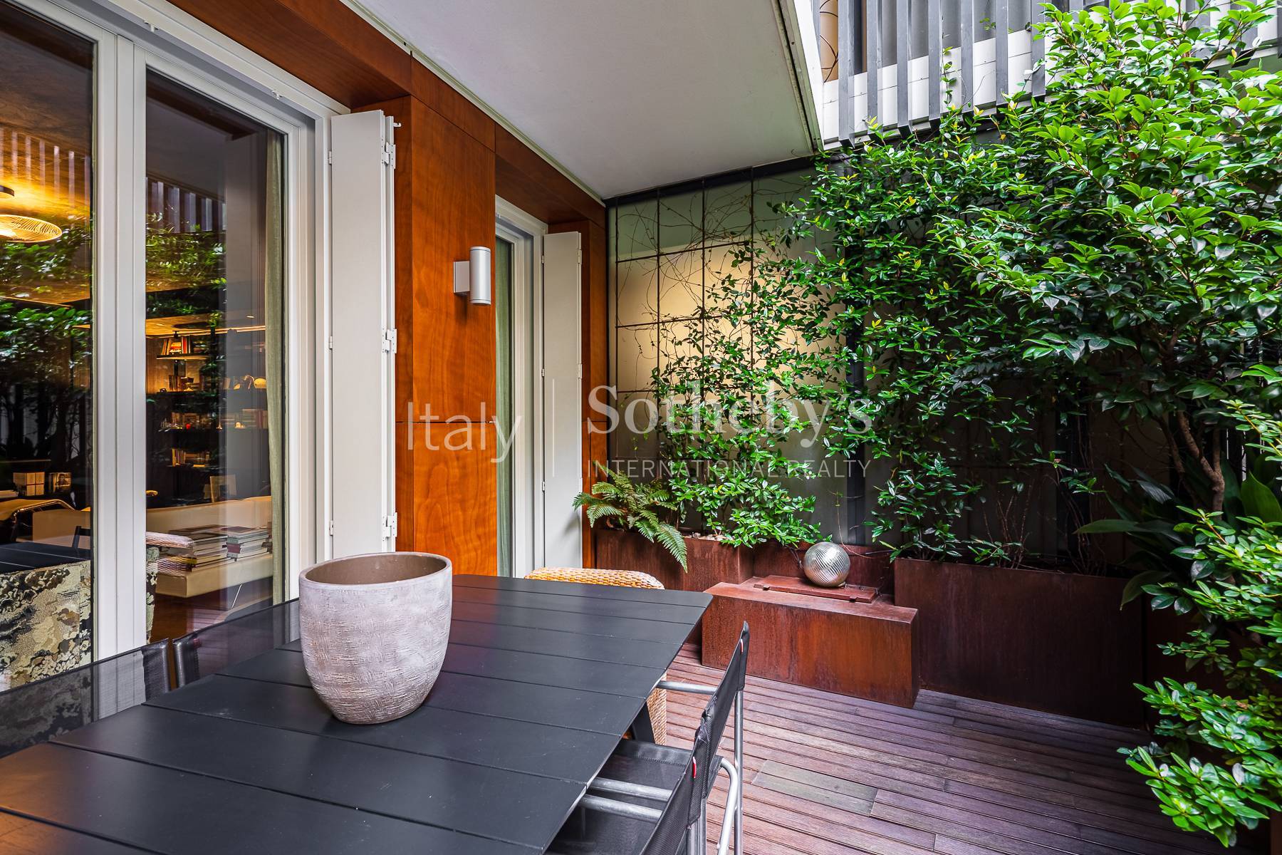  Refined Renovated Residence with Private Terrace - 物件實景