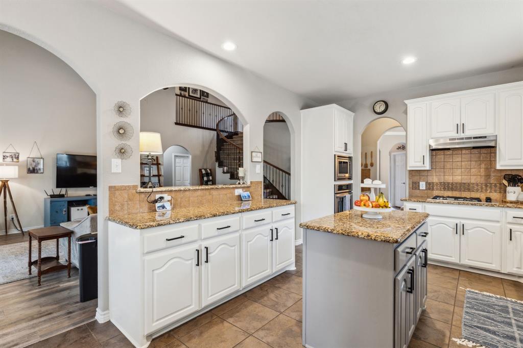 Celina, Texas, 75009, United States, 6 Bedrooms Bedrooms, ,4 BathroomsBathrooms,Residential,For Sale,1962402