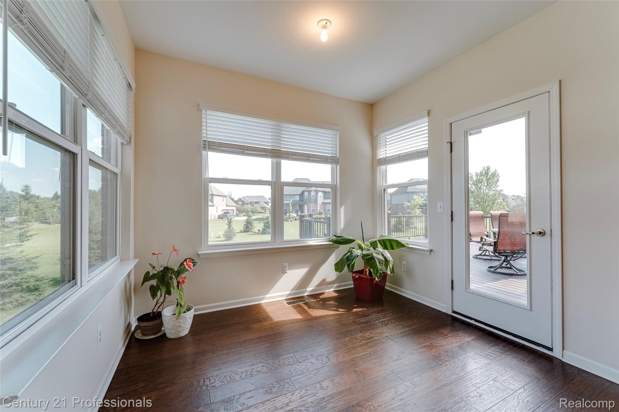 Canton, Michigan, 48187, United States, 5 Bedrooms Bedrooms, ,6 BathroomsBathrooms,Residential,For Sale,1908049