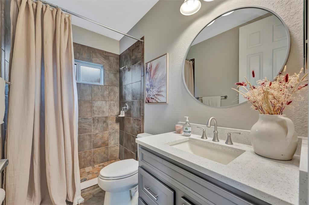 Bradenton, Florida, 34212, United States, 3 Bedrooms Bedrooms, ,4 BathroomsBathrooms,Residential,For Sale,1910869