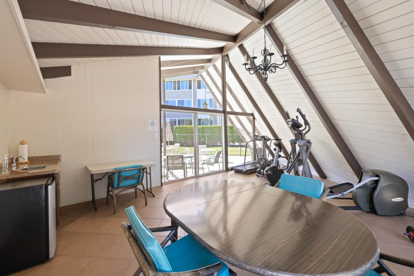 San Mateo, California, 94401, United States, 1 Bedroom Bedrooms, ,1 BathroomBathrooms,Residential,For Sale,1951170
