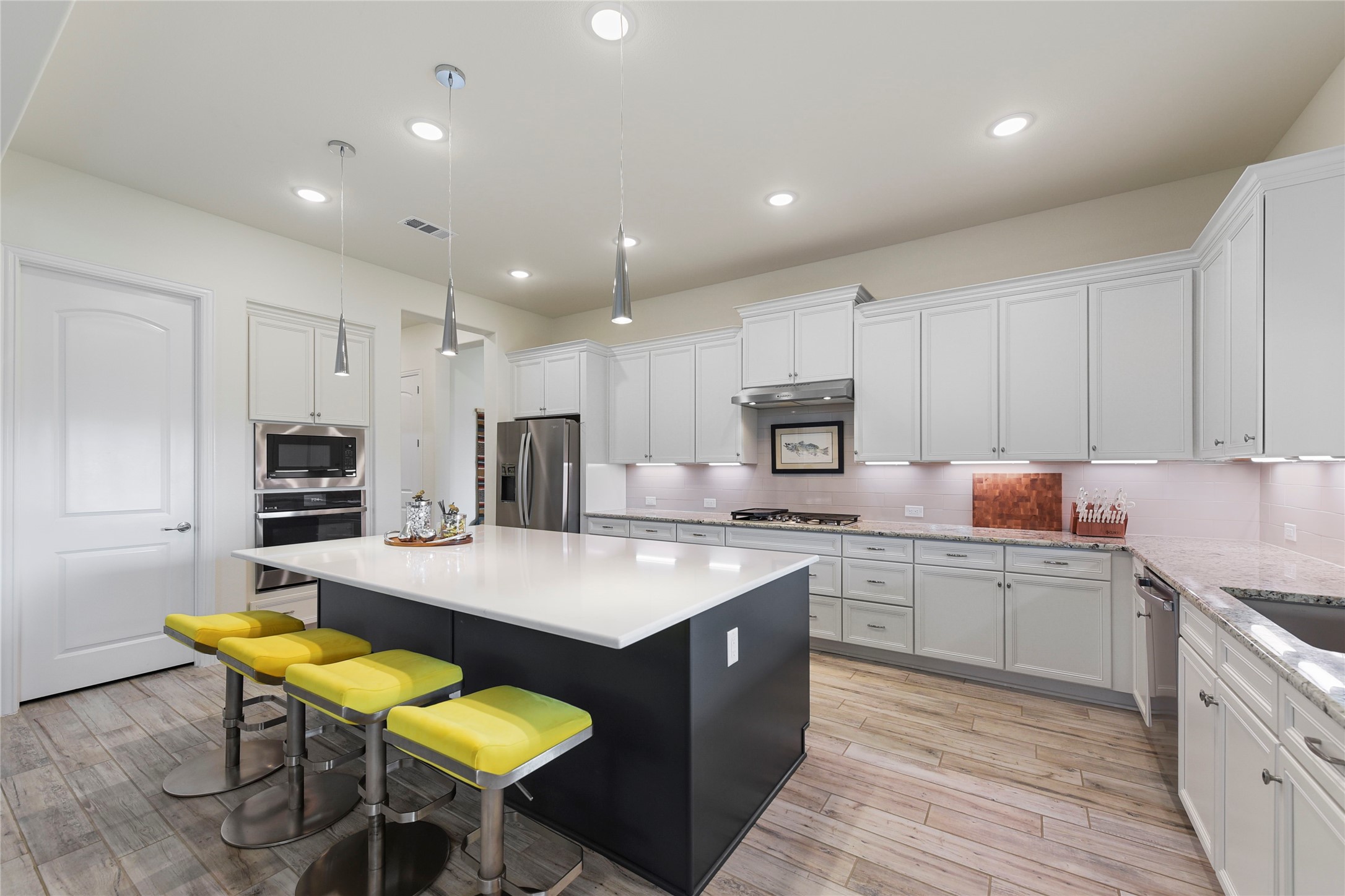 Denton, Texas, 76207, United States, 2 Bedrooms Bedrooms, ,3 BathroomsBathrooms,Residential,For Sale,1837650