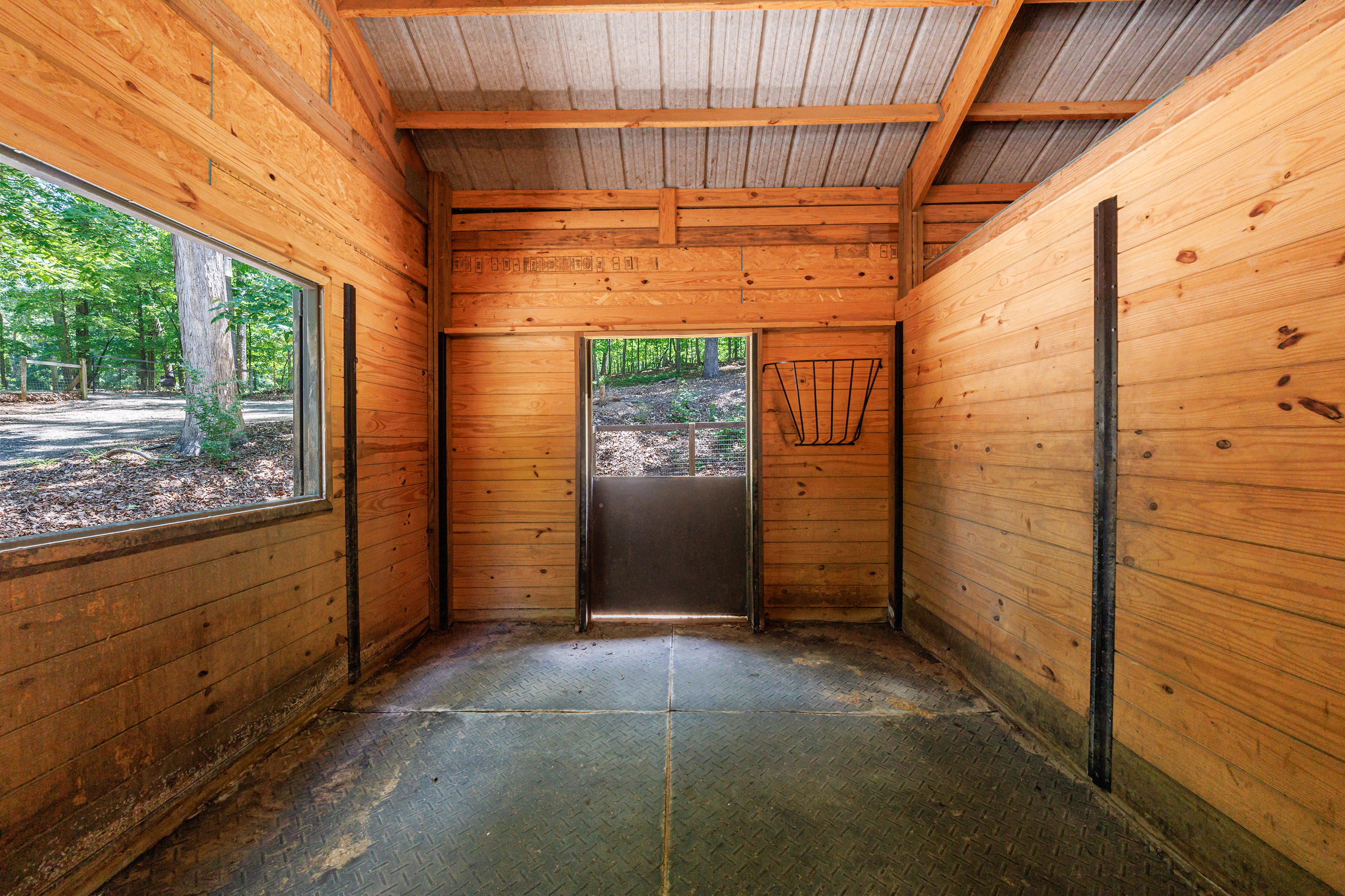  Exceptional Custom-built French Country Estate with Equestrian Amenities - 物件實景