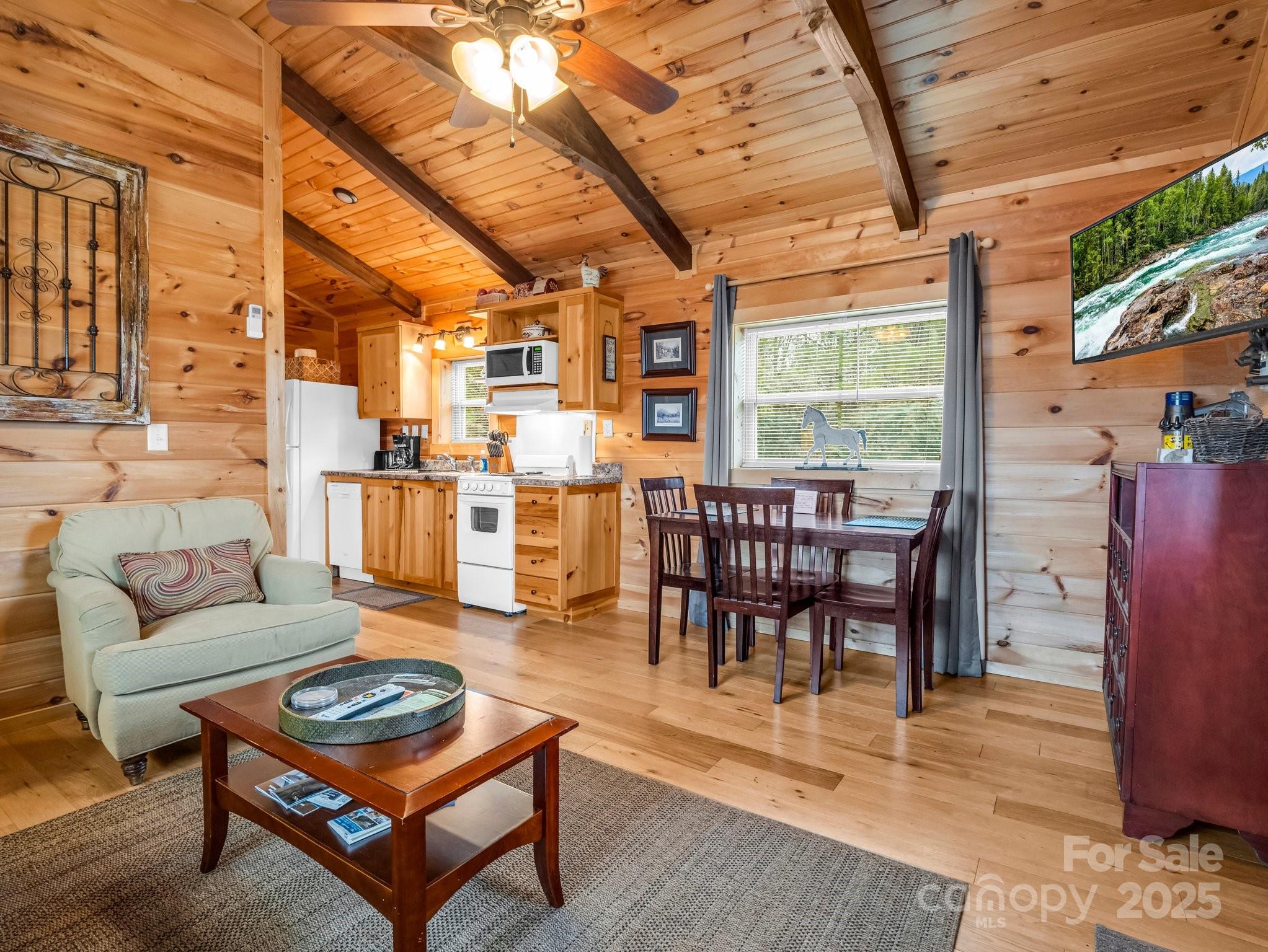 Tryon, North Carolina, 28782, United States, 3 Bedrooms Bedrooms, ,3 BathroomsBathrooms,Residential,For Sale,1914203