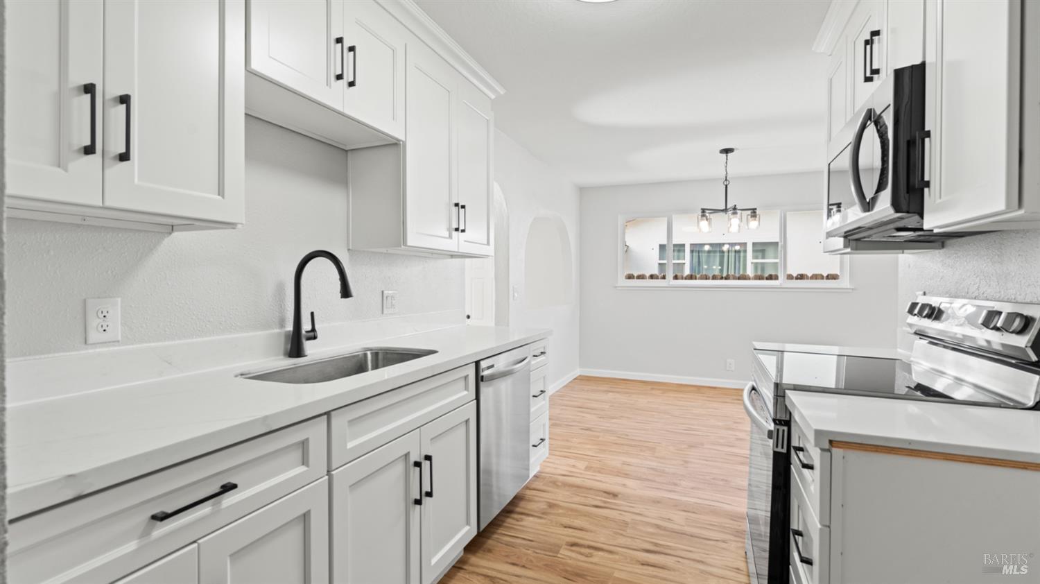 Vacaville, California, 95688, United States, 4 Bedrooms Bedrooms, ,2 BathroomsBathrooms,Residential,For Sale,2008554