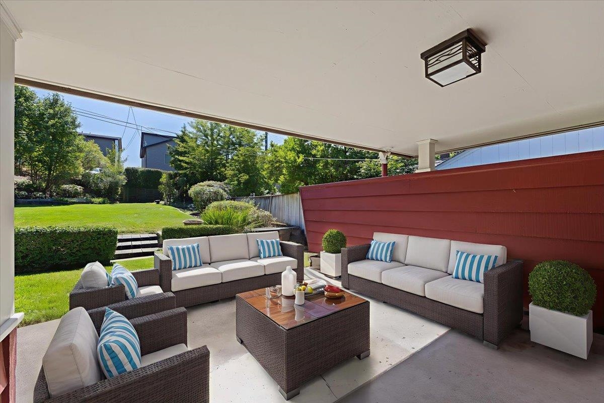 Spokane, Washington, 99203, United States, 2 Bedrooms Bedrooms, ,2 BathroomsBathrooms,Residential,For Sale,1913433