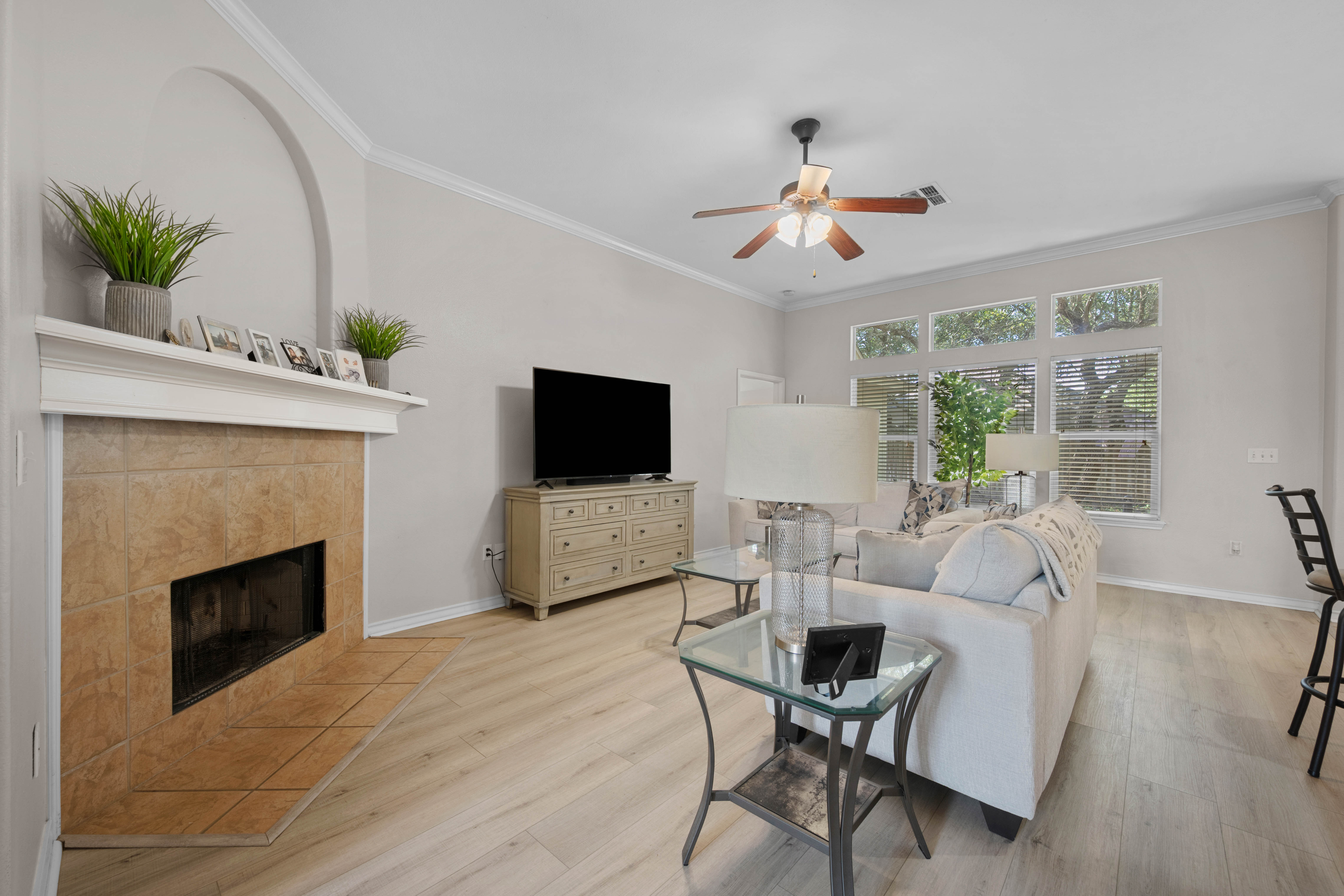  Spacious Home in Whistlers Cove - 物件實景