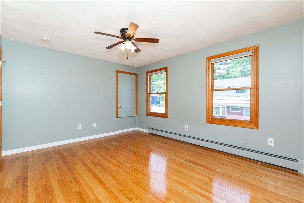 Saugus, Massachusetts, 01906, United States, 4 Bedrooms Bedrooms, ,4 BathroomsBathrooms,Residential,For Sale,2048713