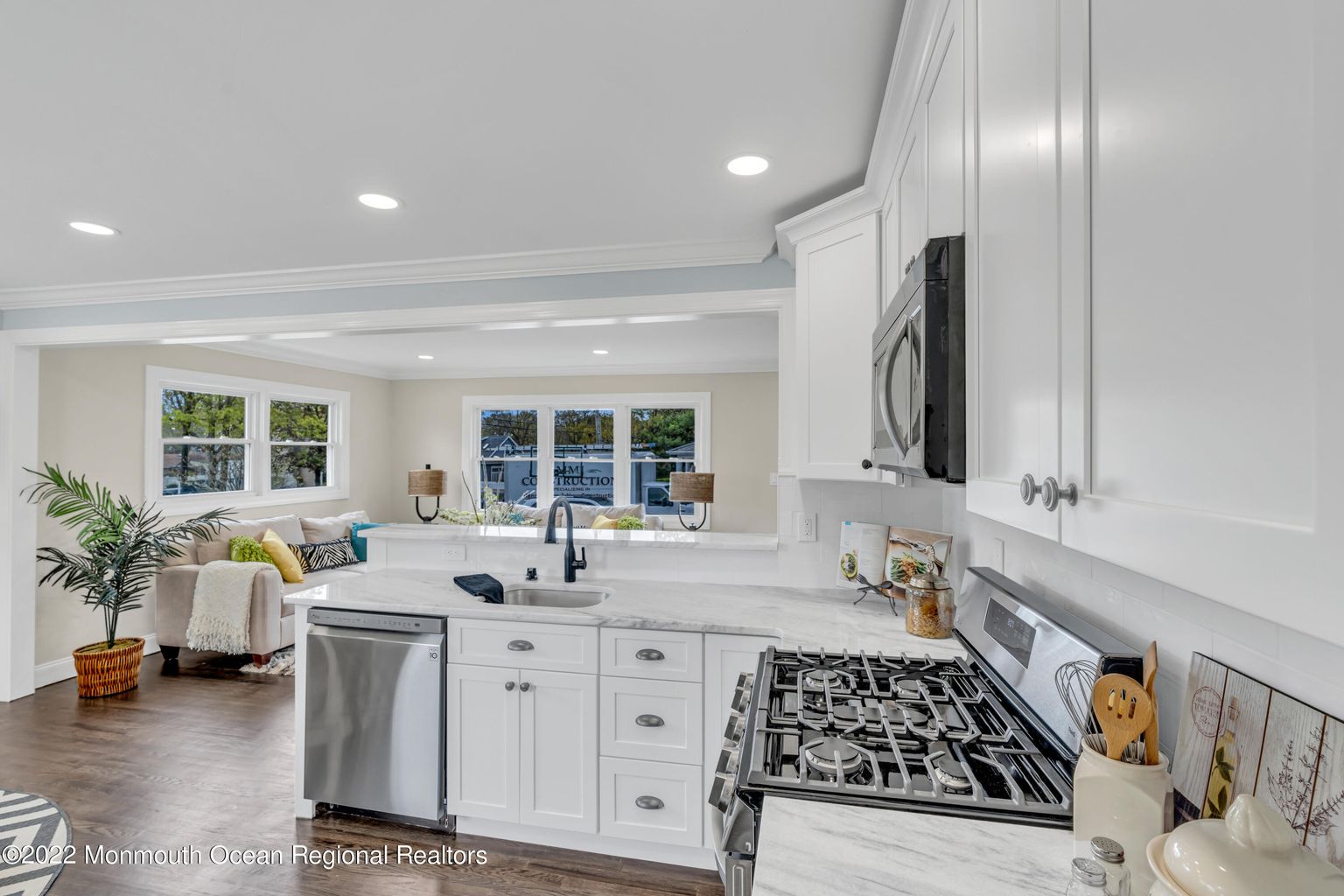 Point Pleasant, New Jersey, 08742, United States, 3 Bedrooms Bedrooms, ,3 BathroomsBathrooms,Residential,For Sale,1944894