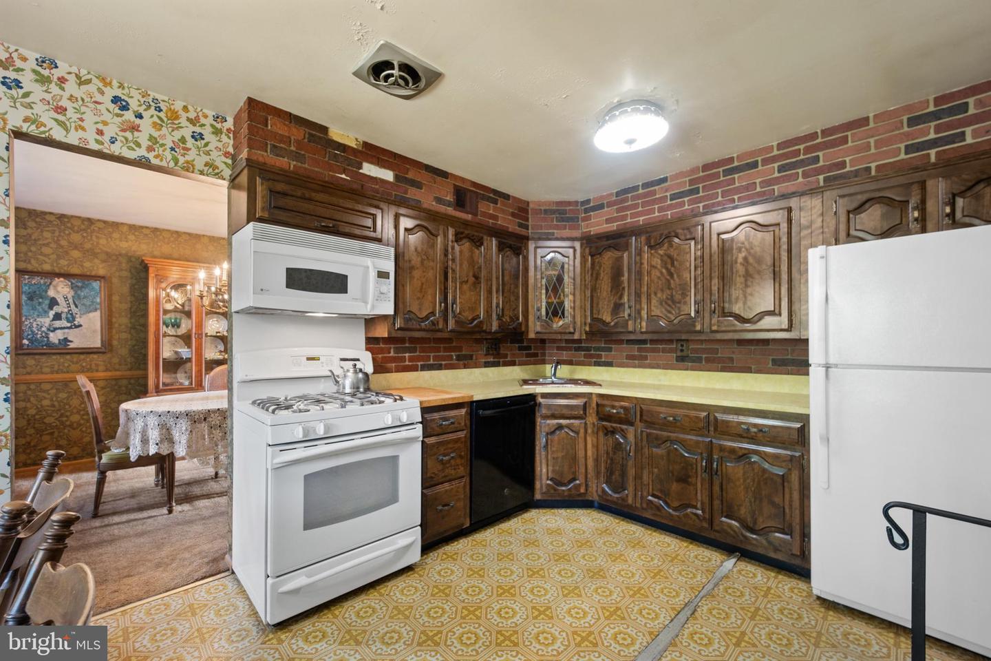 Philadelphia, Pennsylvania, 19115, United States, 4 Bedrooms Bedrooms, ,3 BathroomsBathrooms,Residential,For Sale,1966541