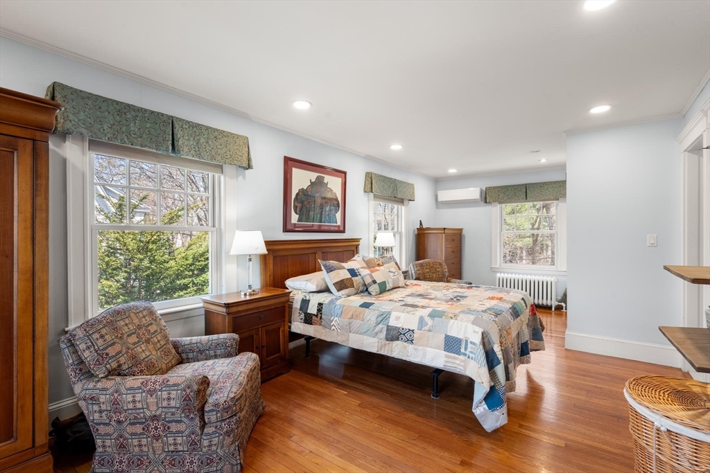 Milton, Massachusetts, 02186, United States, 3 Bedrooms Bedrooms, ,3 BathroomsBathrooms,Residential,For Sale,1941050