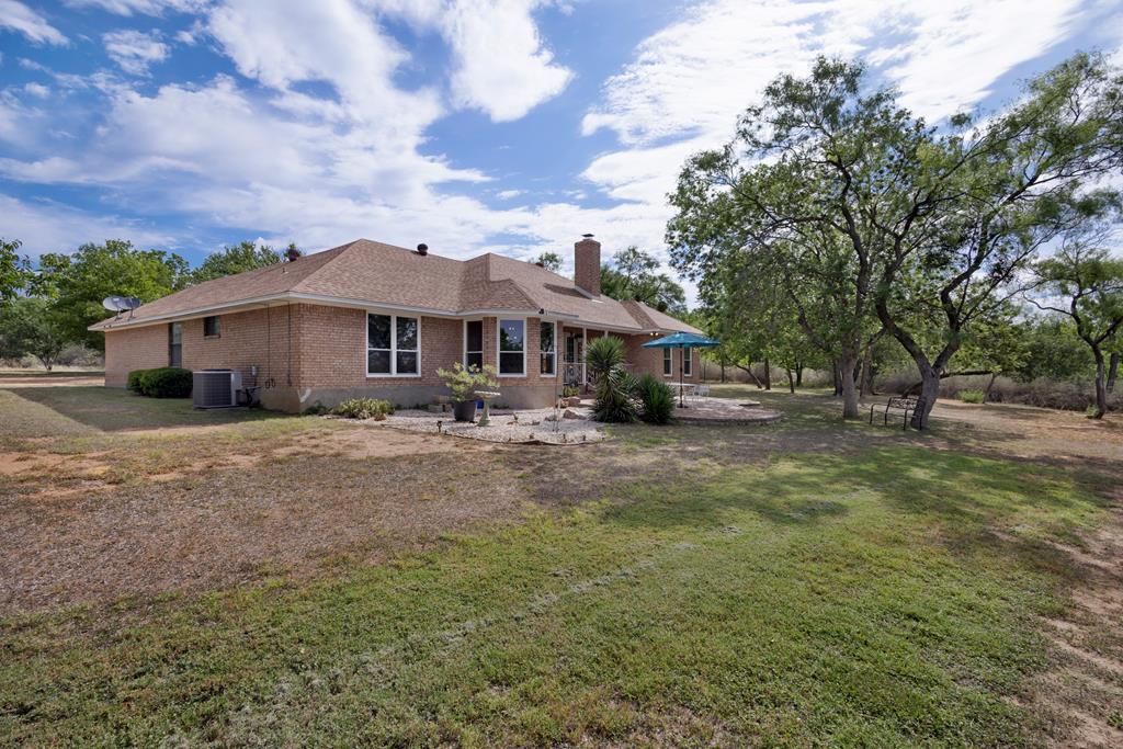 Llano, Texas, 78643, United States, 3 Bedrooms Bedrooms, ,2 BathroomsBathrooms,Residential,For Sale,1869749