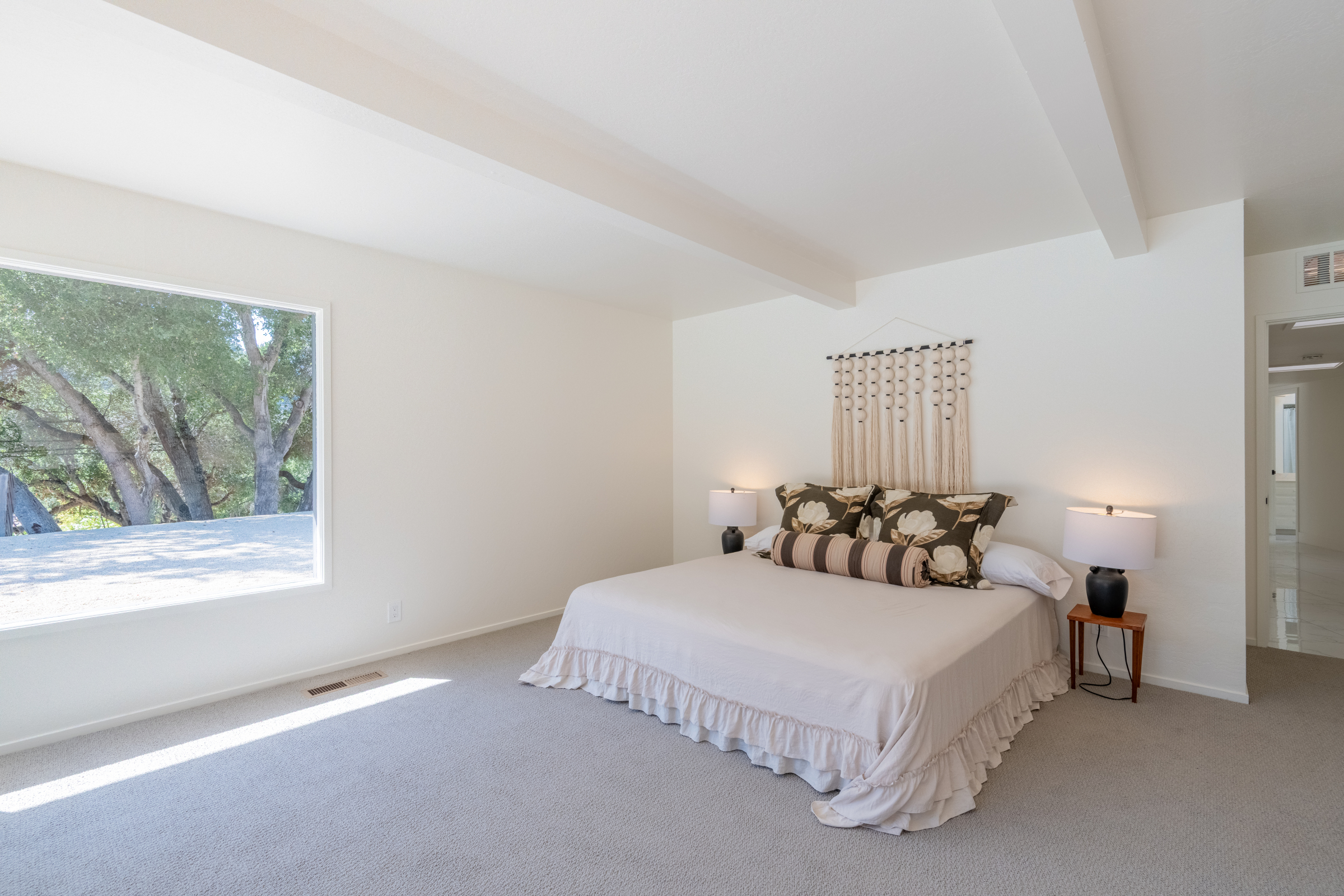  160 East Carmel Valley Road - 物件實景