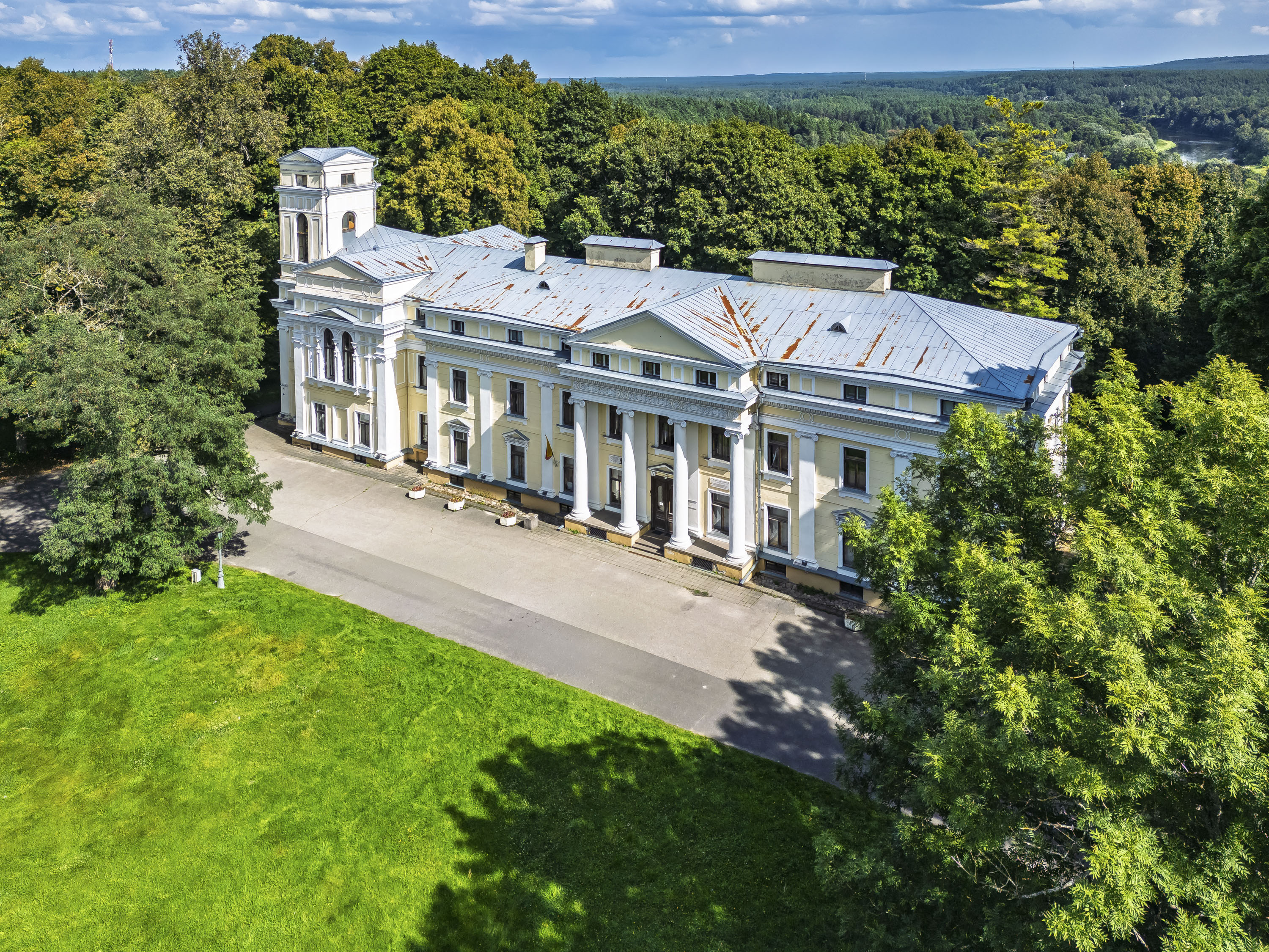  Historic Estate in Verkiai Regional Park - 物件實景