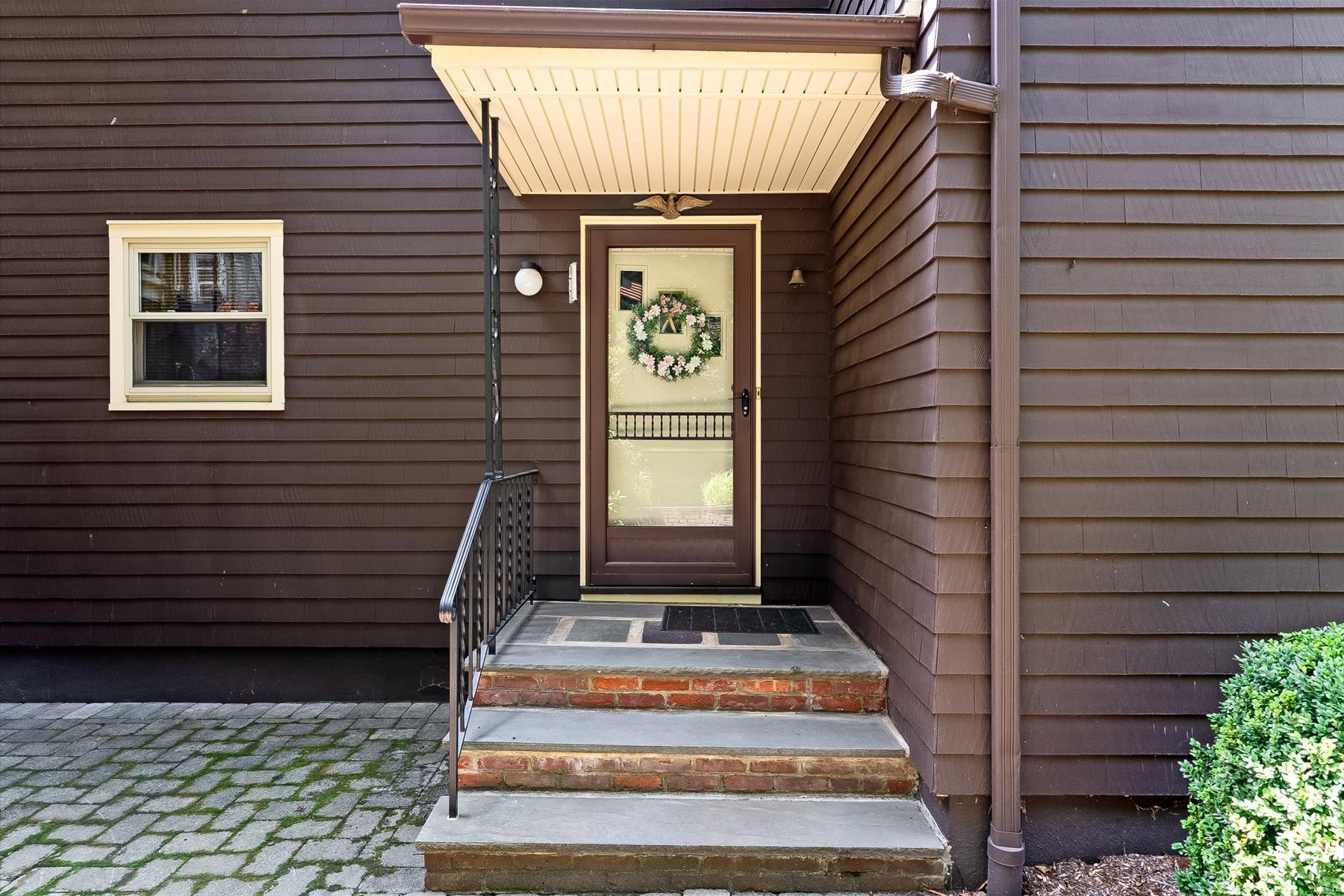  Authentic Craftsman-Style Property Offers Timeless Character - 物件實景