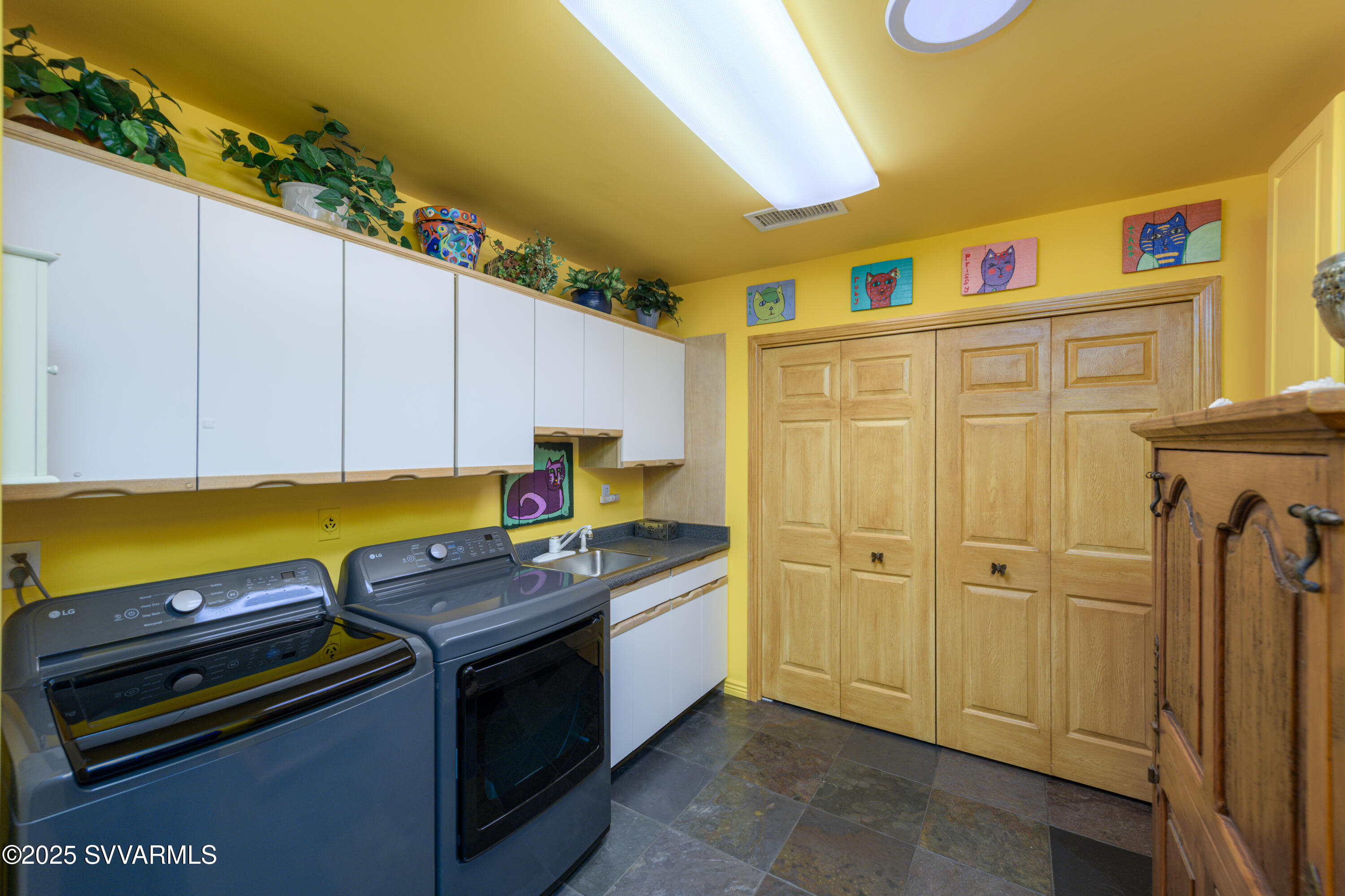 Sedona, Arizona, 86336, United States, 5 Bedrooms Bedrooms, ,4 BathroomsBathrooms,Residential,For Sale,1826658
