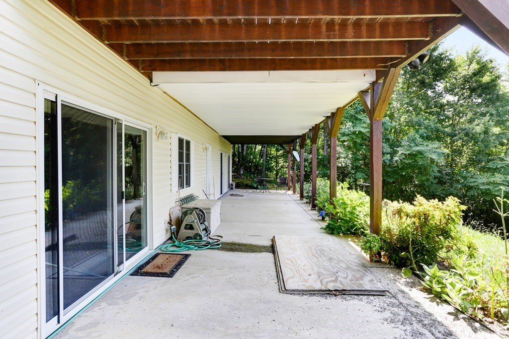 Young Harris, Georgia, 30582, United States, 3 Bedrooms Bedrooms, ,3 BathroomsBathrooms,Residential,For Sale,1979035