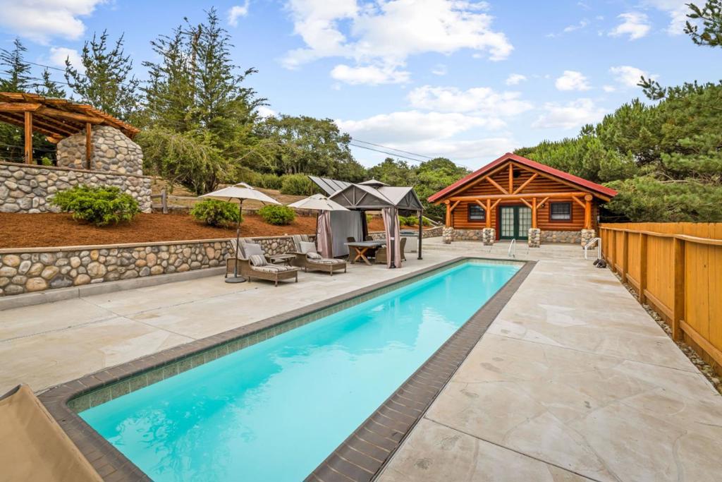 Salinas, California, 93907, United States, 3 Bedrooms Bedrooms, ,4 BathroomsBathrooms,Residential,For Sale,1974769