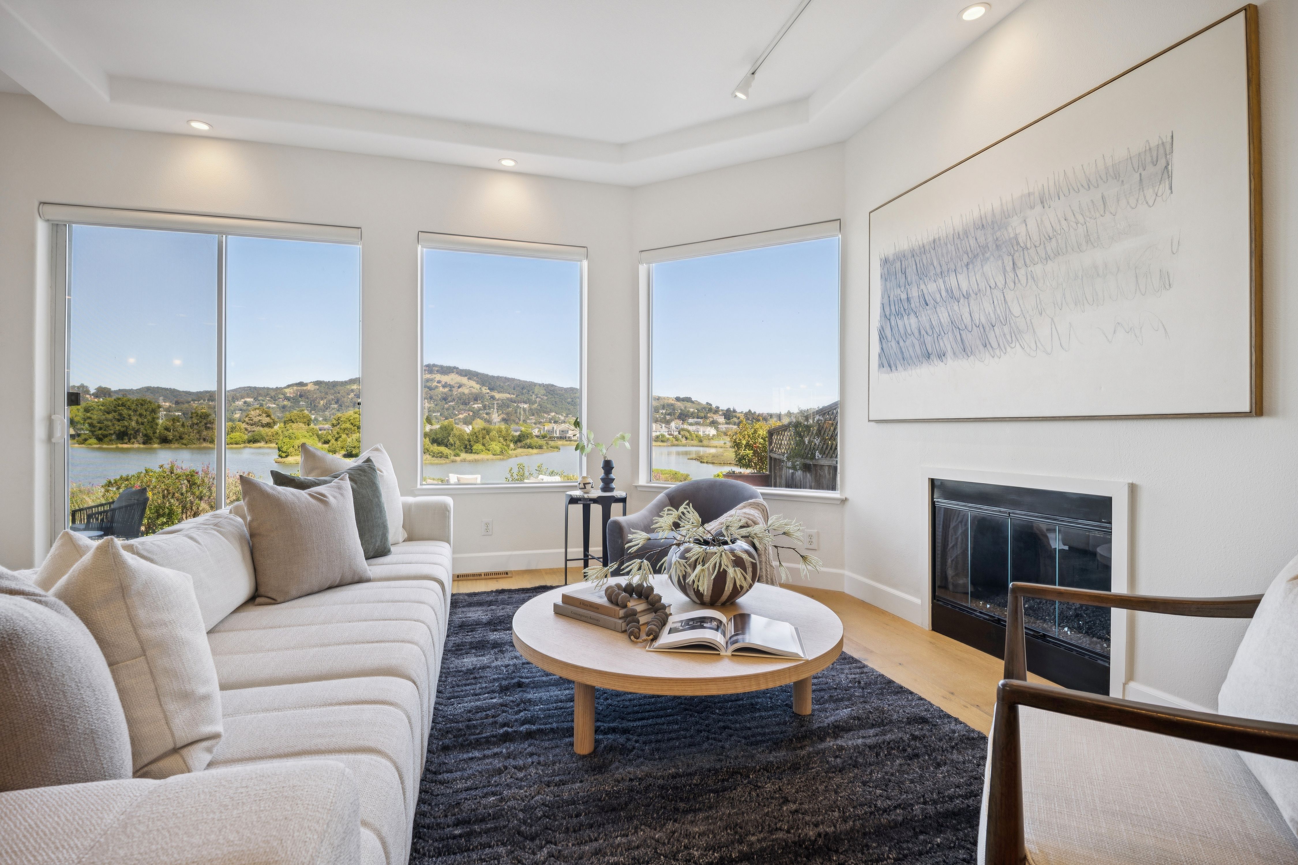  Sunny Waterfront Baypoint Lagoon Home - 物件實景