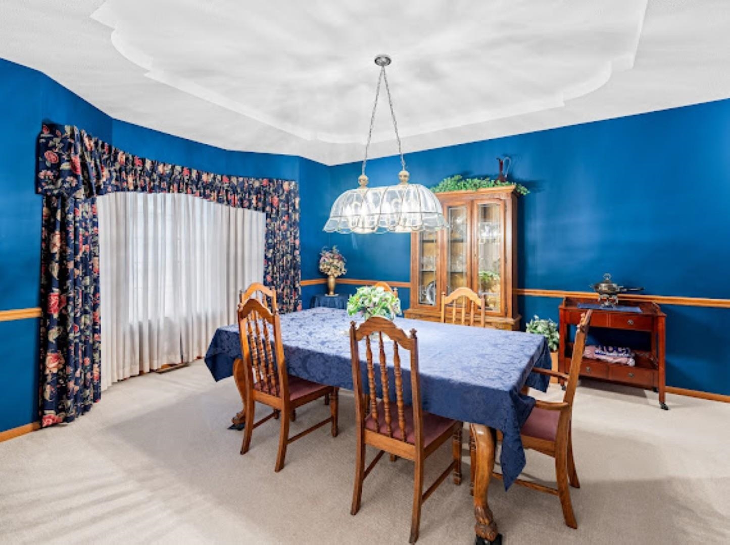 Salina, Kansas, 67401, United States, 4 Bedrooms Bedrooms, ,4 BathroomsBathrooms,Residential,For Sale,1932172