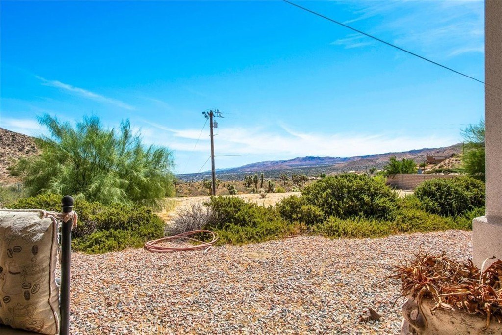 7495 Canyon Drive, Yucca Valley, California, 92284, United States, 3 Bedrooms Bedrooms, ,2 BathroomsBathrooms,Residential,For Sale,7495 Canyon Drive,1621046