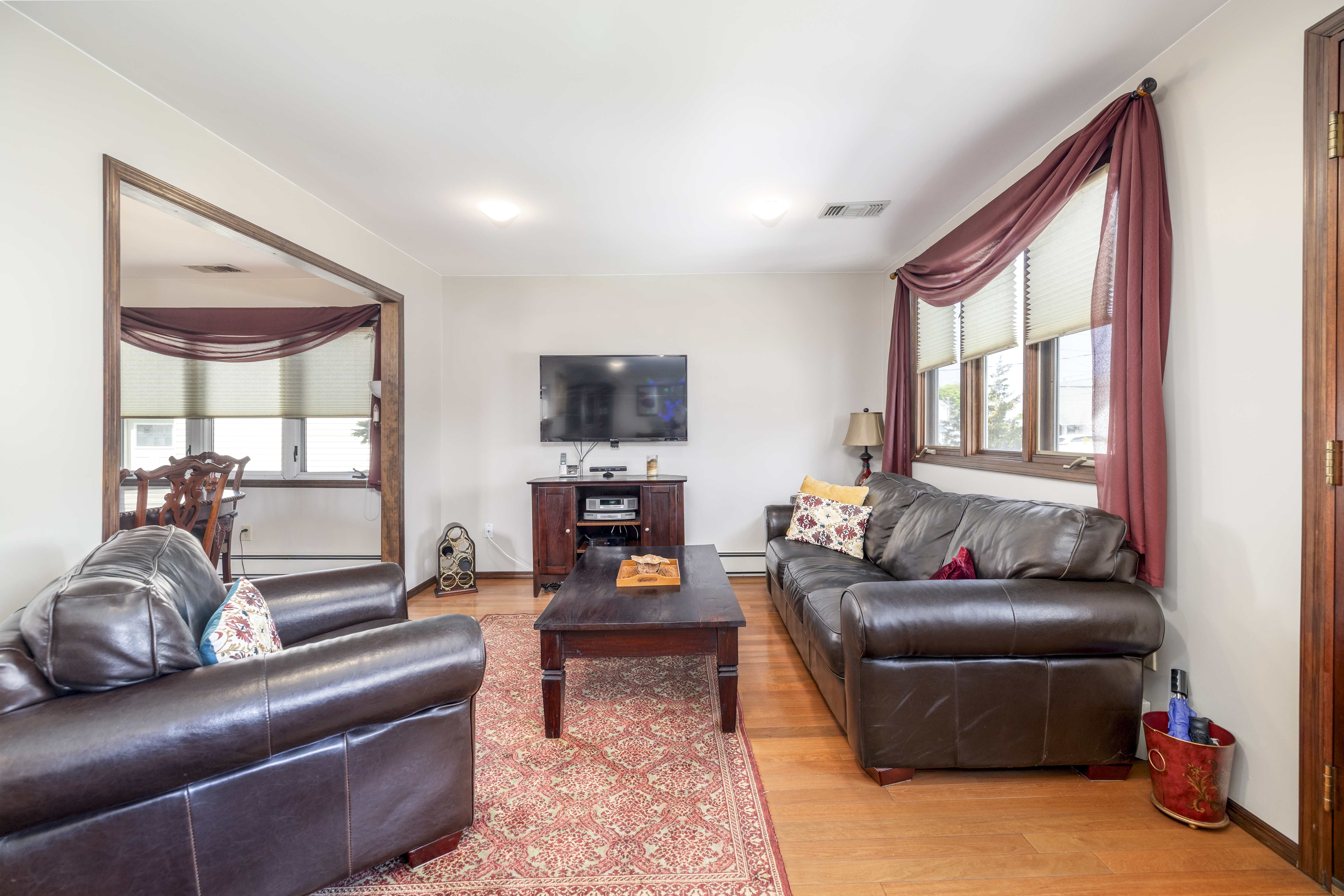  2522 5th Street, East Meadow, NY, 11554 - 物件實景